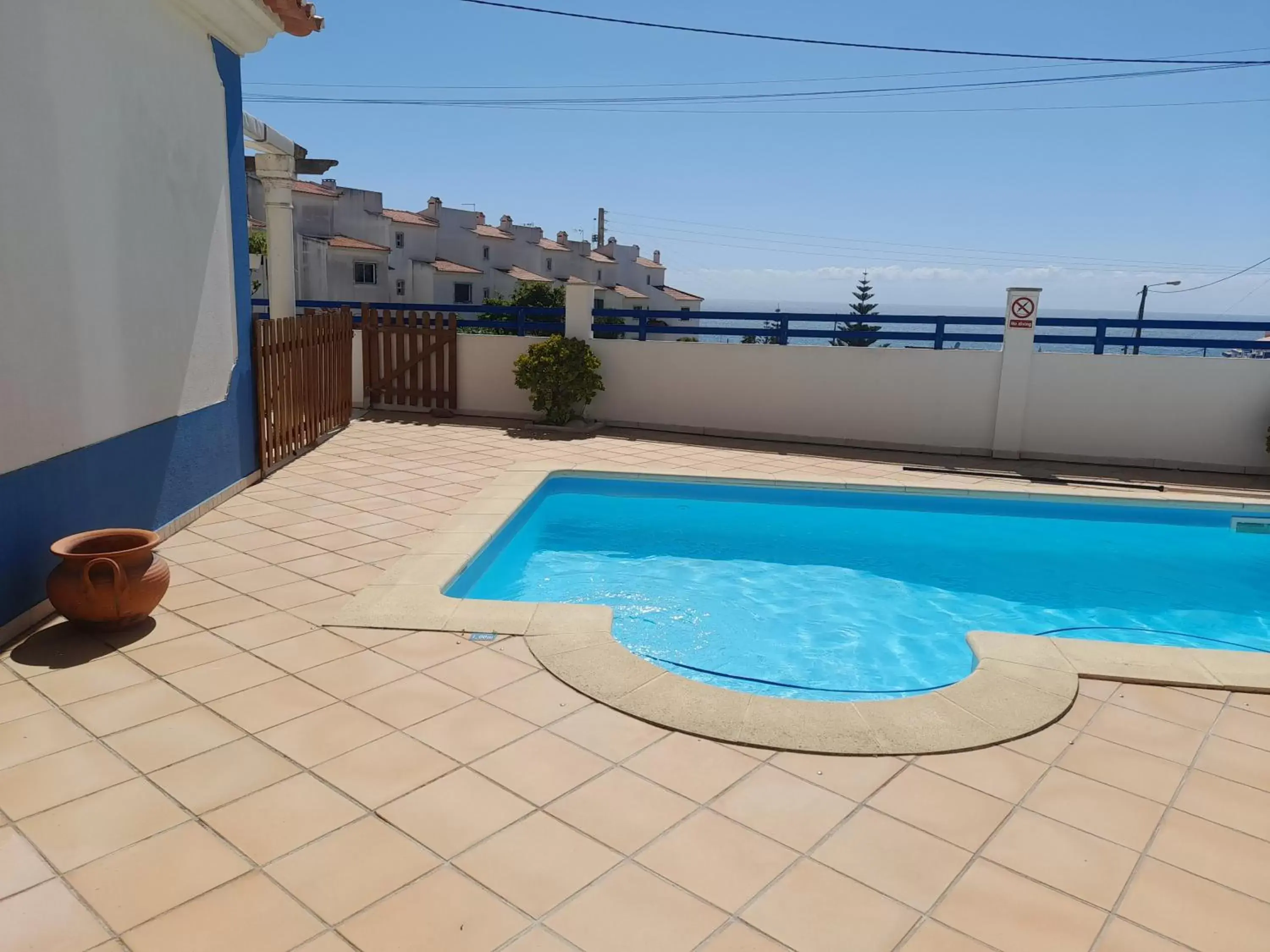 Swimming Pool in Villa Alegria