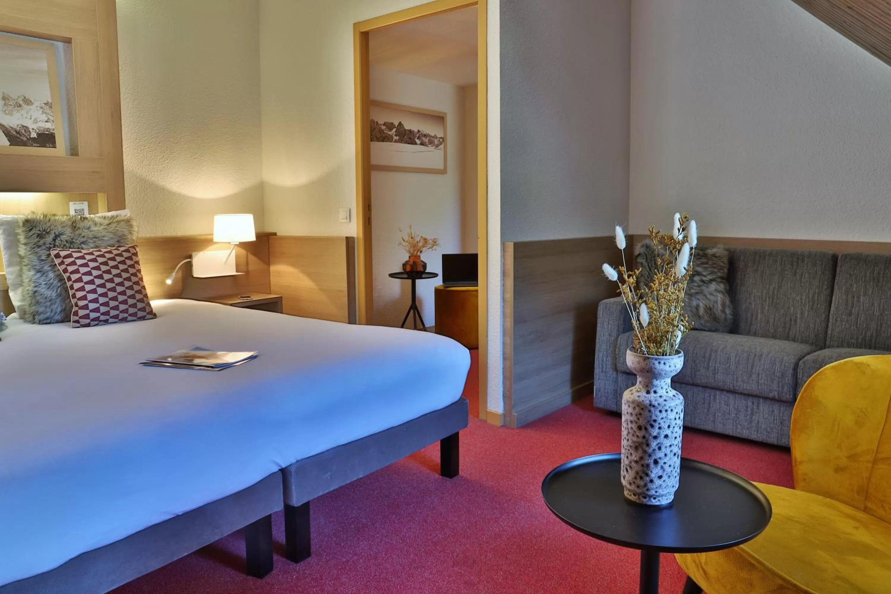 Bedroom in SOWELL HOTELS Mont Blanc et SPA