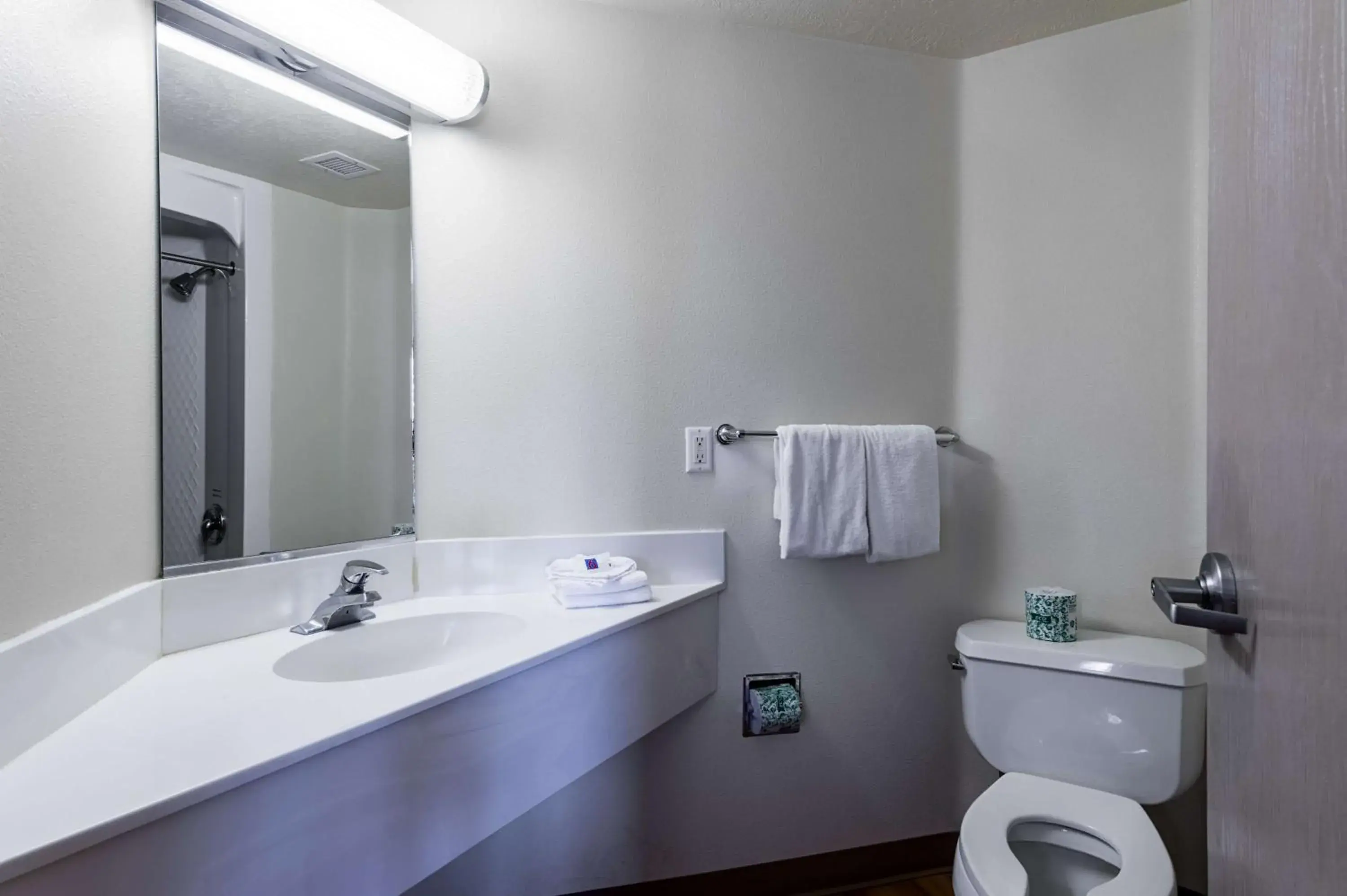 Photo of the whole room, Bathroom in Motel 6-Cedar City, UT