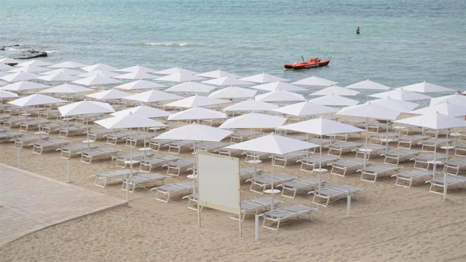 Beach in Hotel Riva Del Sole