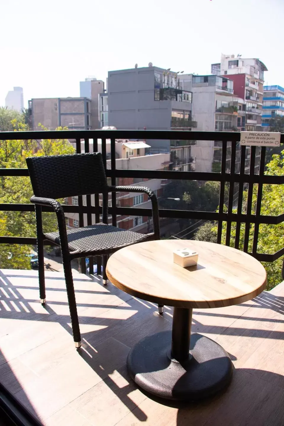 Quiet street view, Balcony/Terrace in Hotel Círculo Condesa