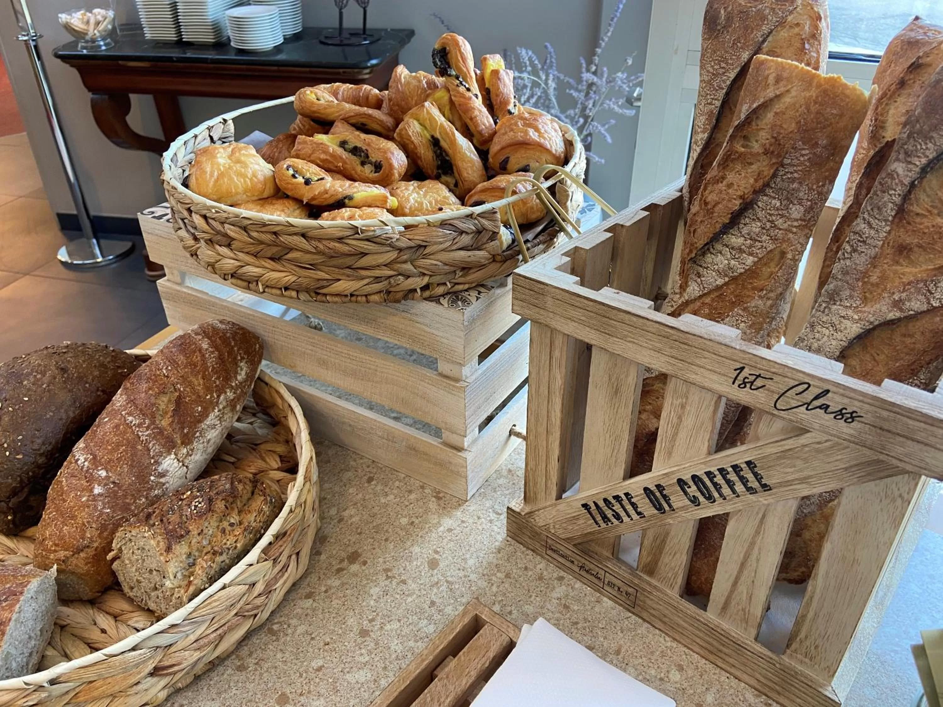 Breakfast in Mercure Bourg En Bresse