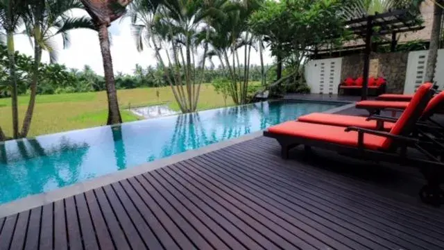Restaurant/places to eat, Swimming Pool in Bali Harmony Villa