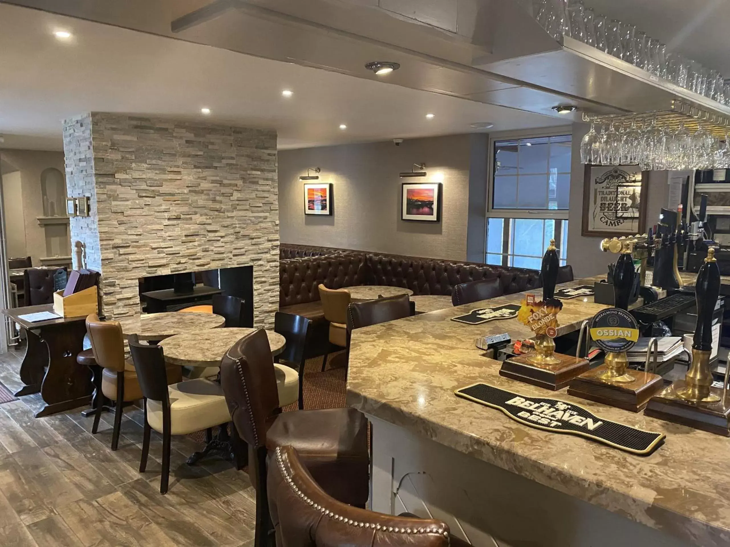 Lounge or bar, Restaurant/Places to Eat in The Blue Bell Crookham