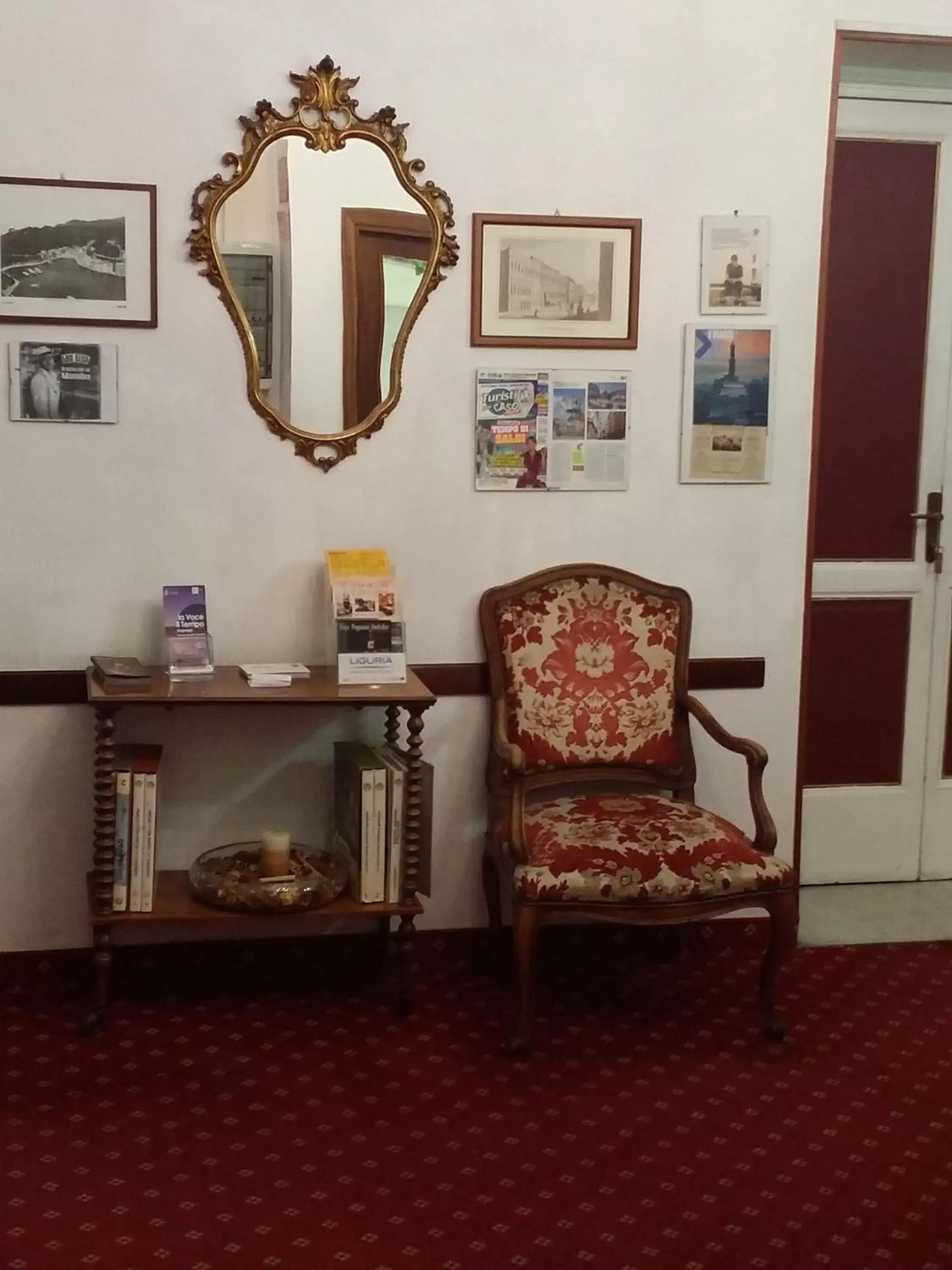 Seating Area in Family Hotel Balbi