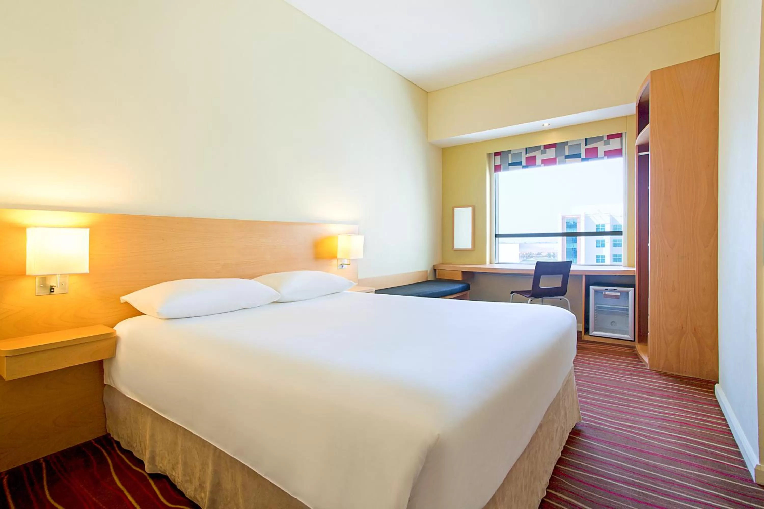 Photo of the whole room, Bed in ibis Deira Creekside Dubai