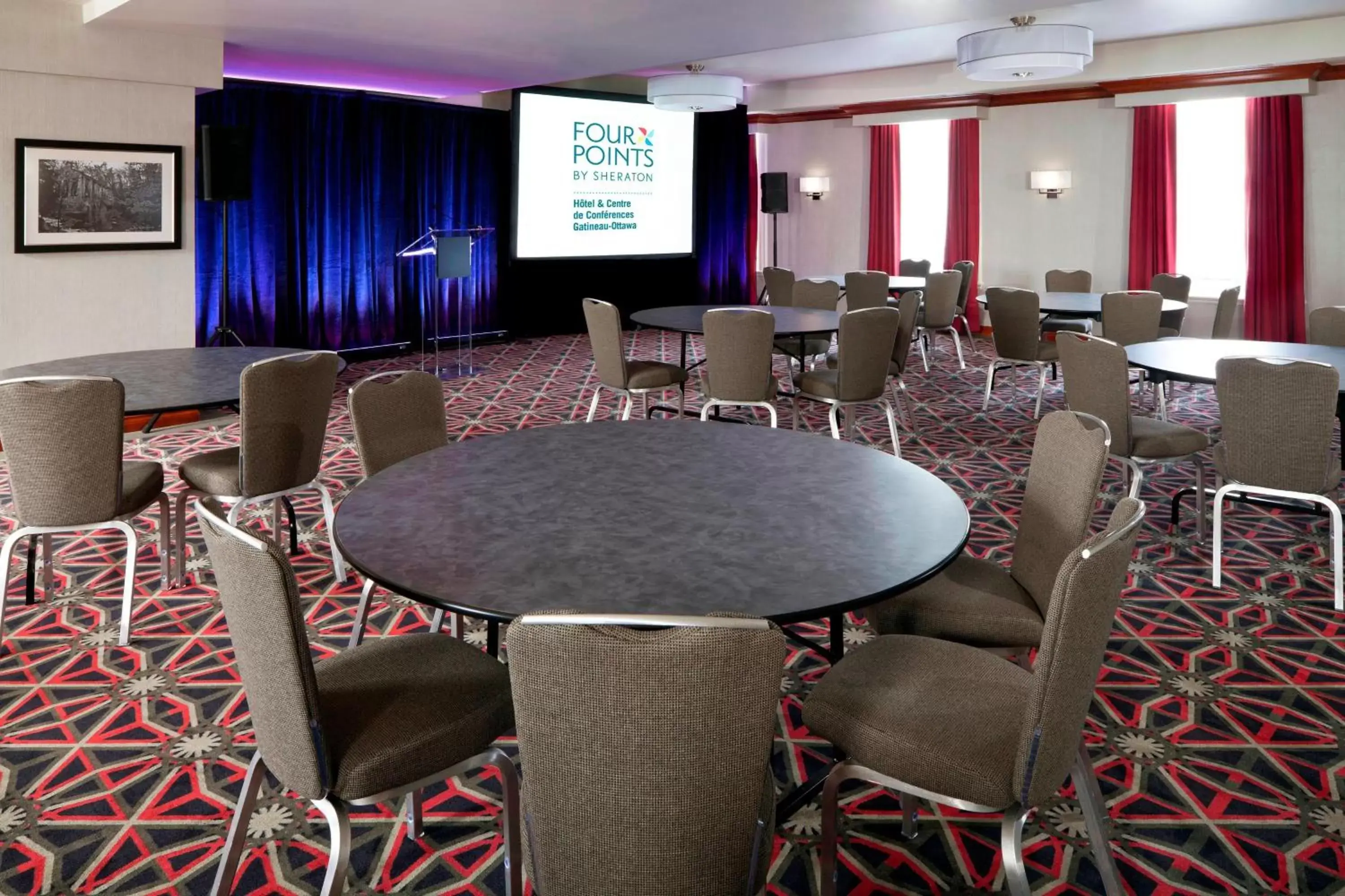 Meeting/conference room in Four Points by Sheraton Hotel & Conference Centre Gatineau-Ottawa