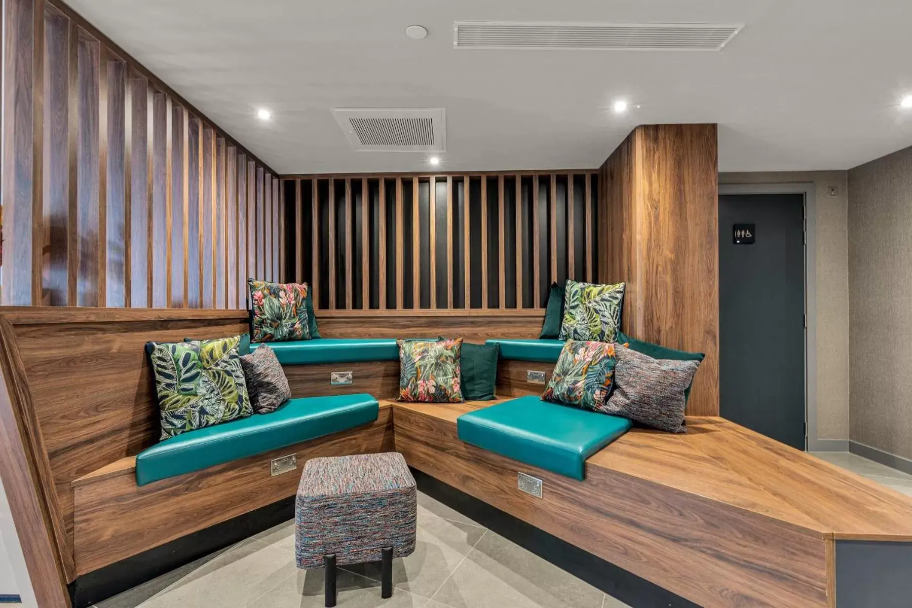 Lobby or reception in Roomzzz Edinburgh Lobby or reception in Roomzzz Edinburgh