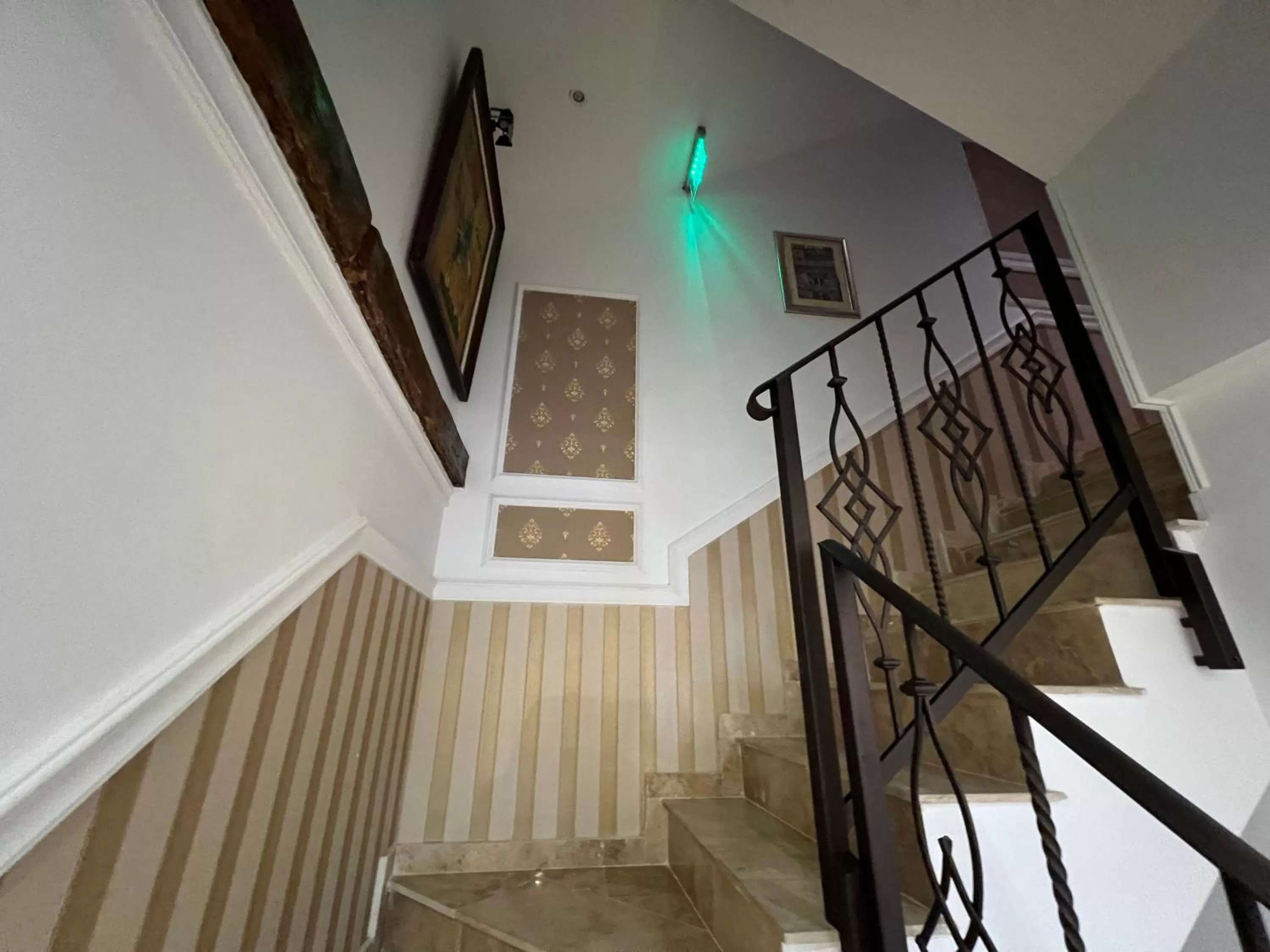 acessibility in Hotel Boutique Cathedral Plaza Residences room for rent downtown