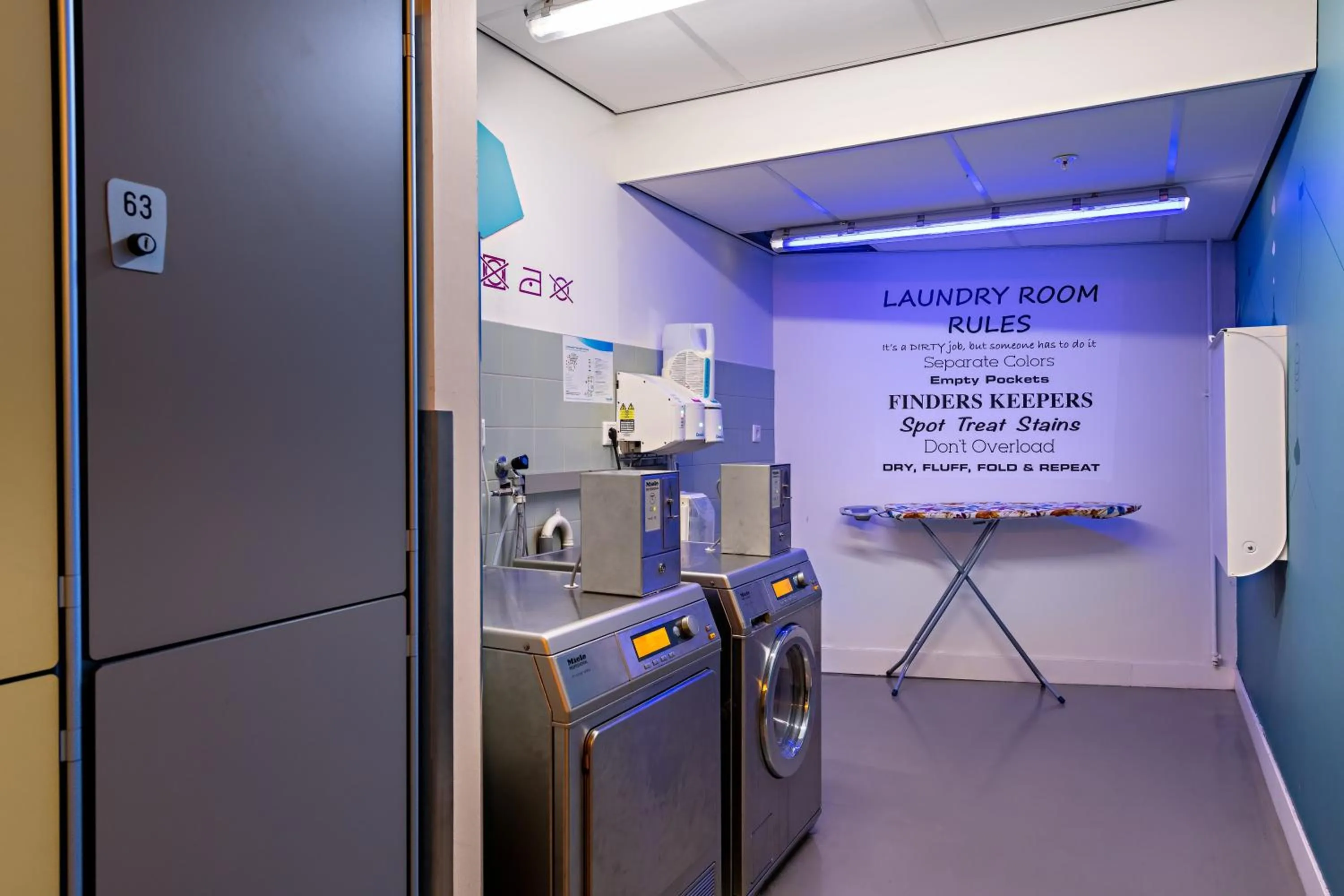 washing machine in Stayokay Hostel Utrecht Centrum