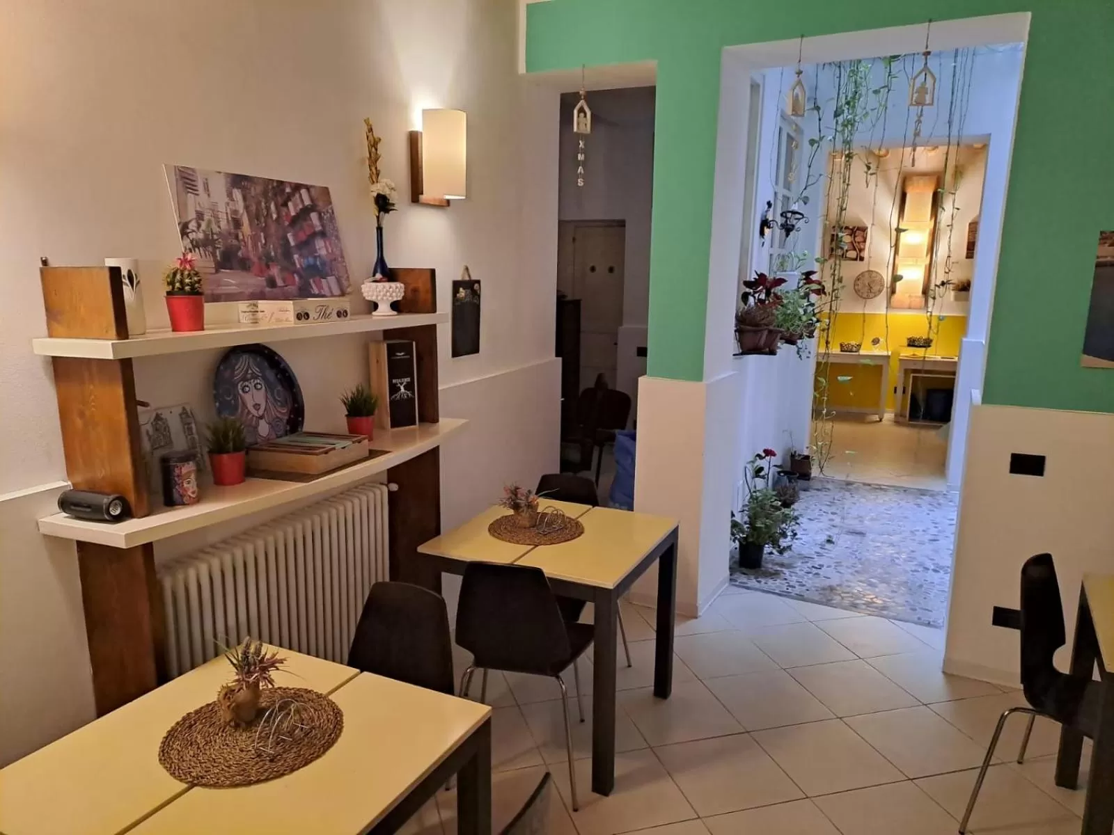 Dining area in Ai Tintori