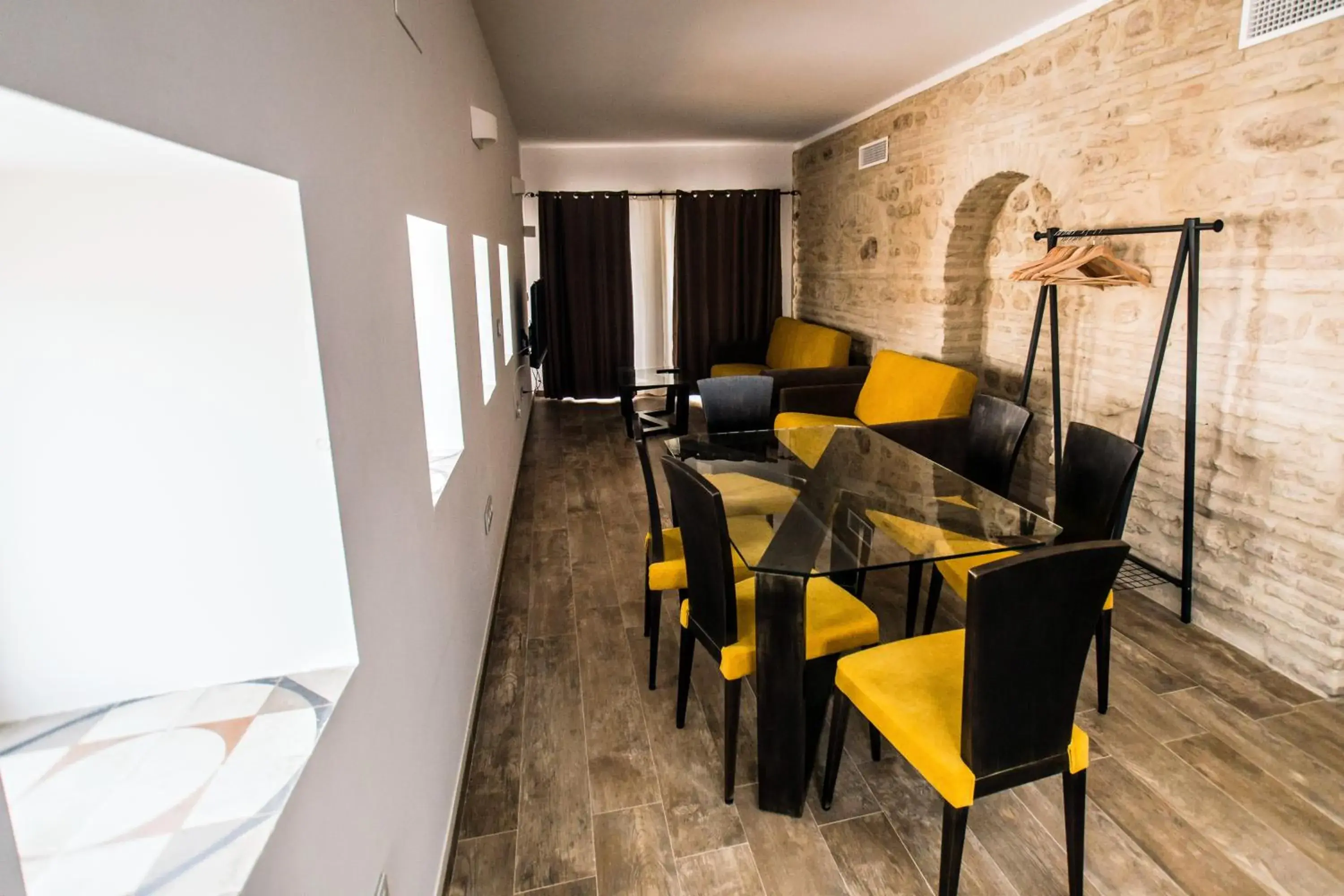 Dining area in Patios del Orfebre Dining area in Patios del Orfebre