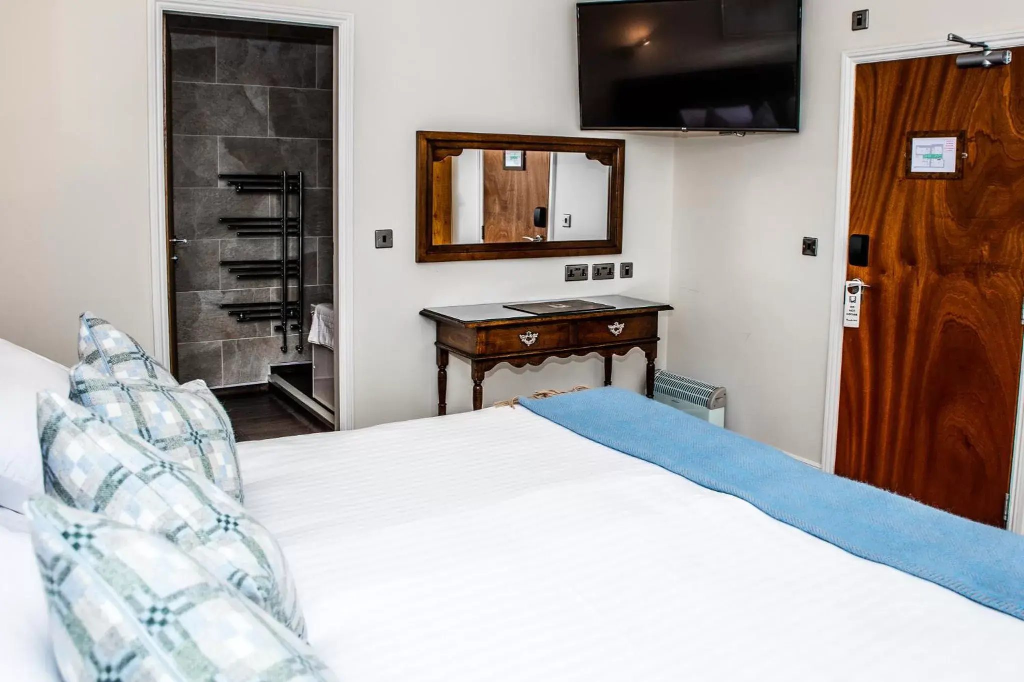 Bedroom, Bed in The Black Boy Inn Bedroom, Bed in The Black Boy Inn