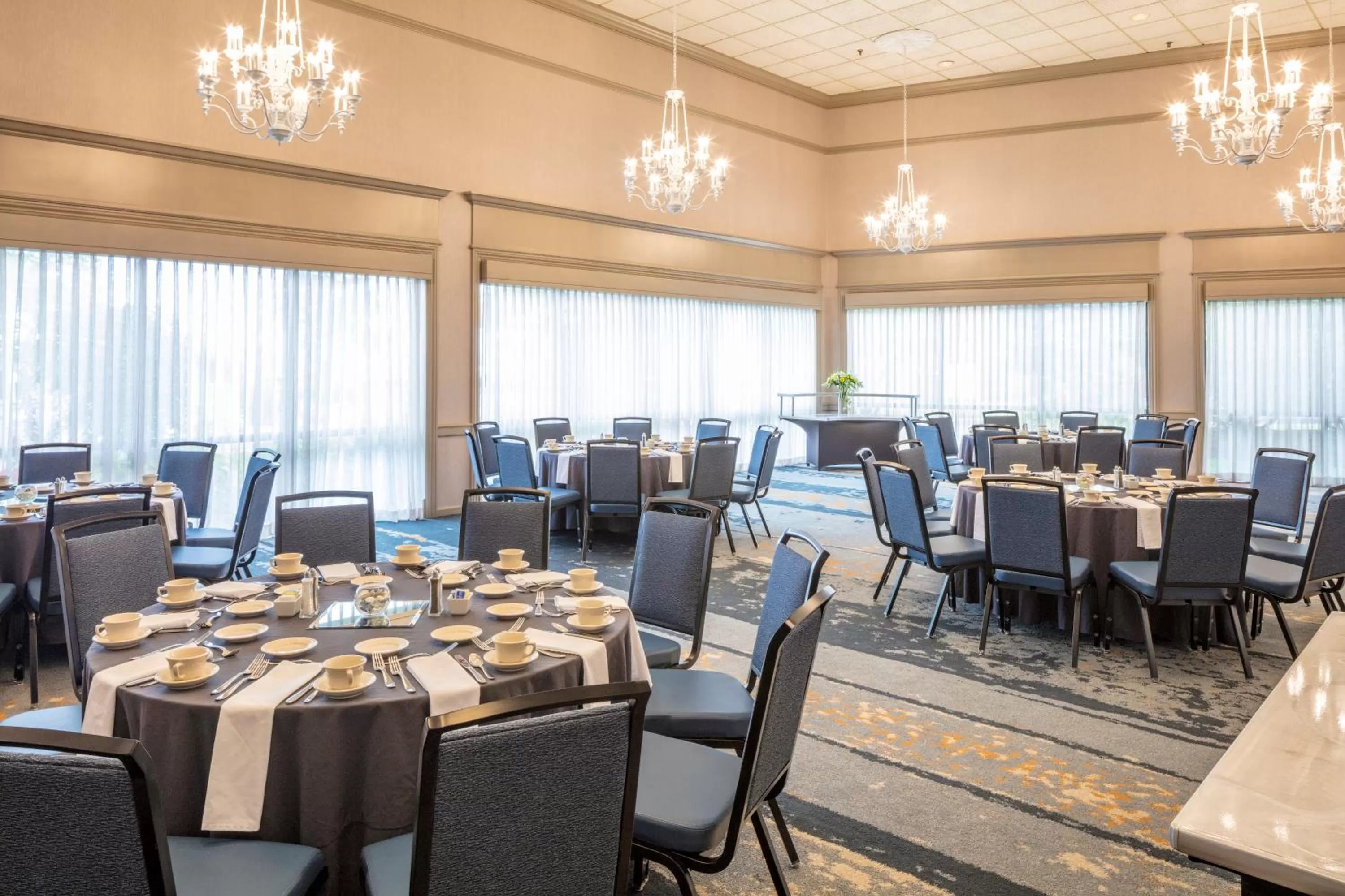Banquet/Function facilities in Hotel 1620 Plymouth Harbor