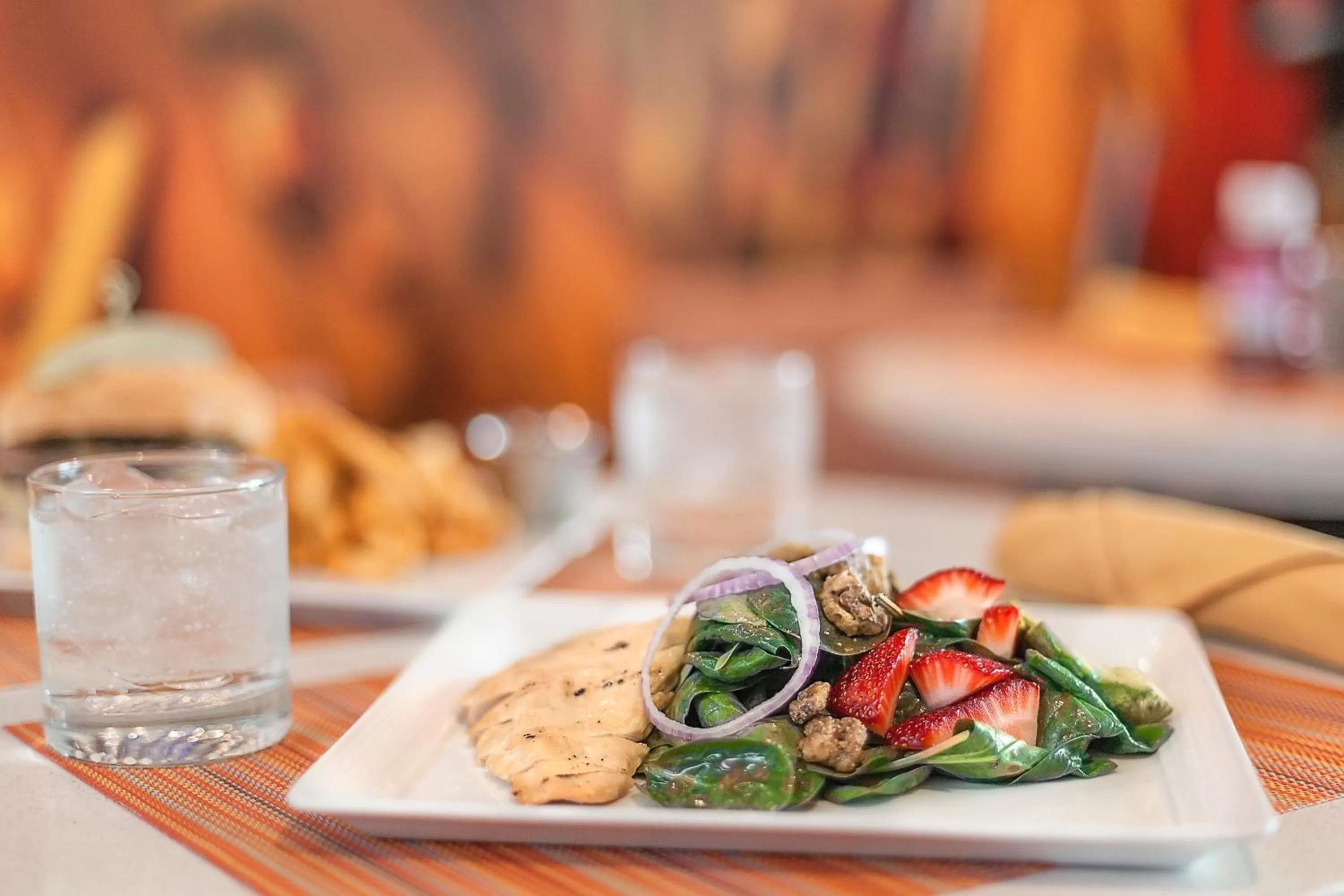 Restaurant/places to eat in Hotel Indigo Anaheim by IHG