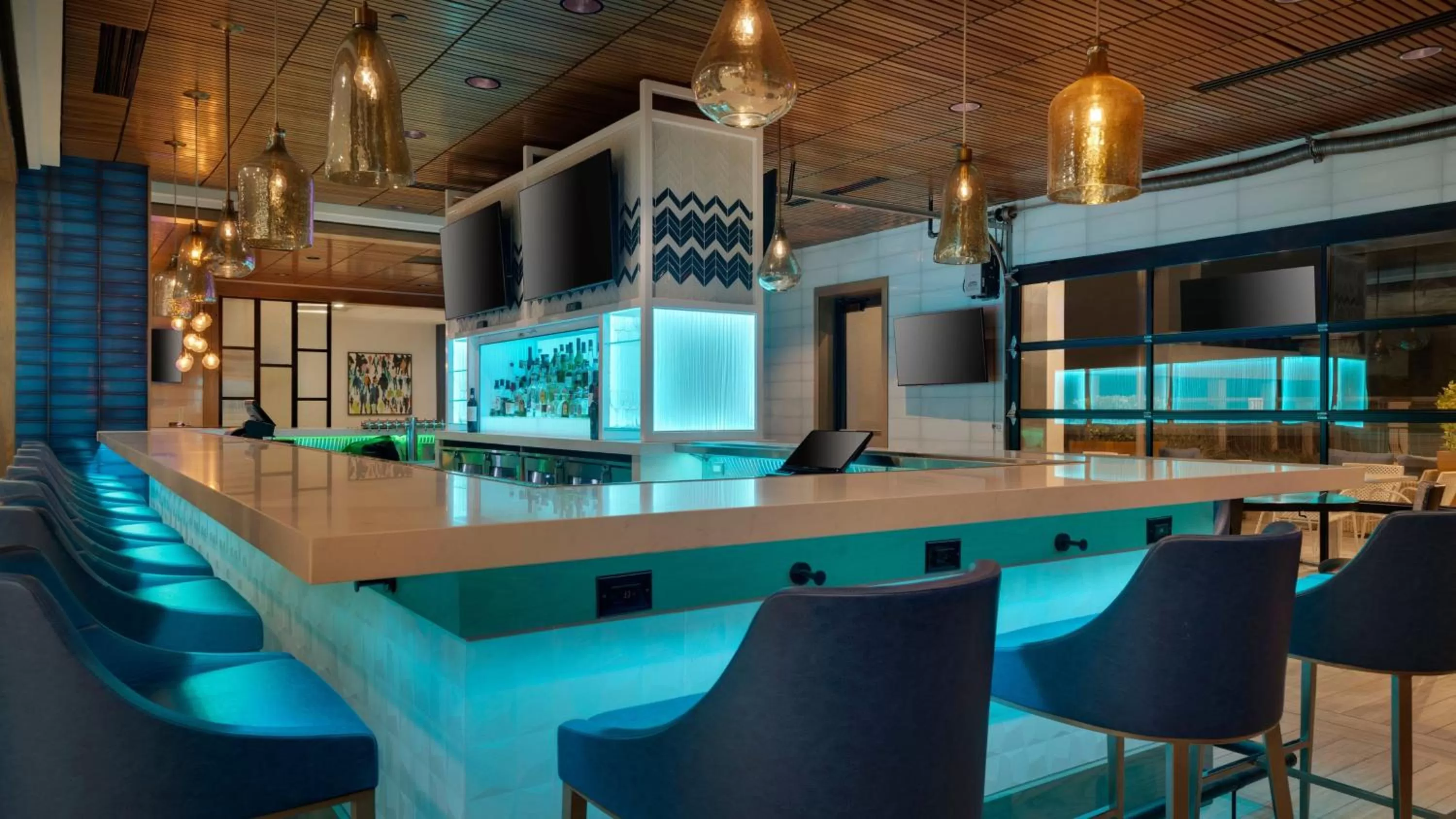 Lounge or bar in Holiday Inn San Jose-Silicon Valley by IHG