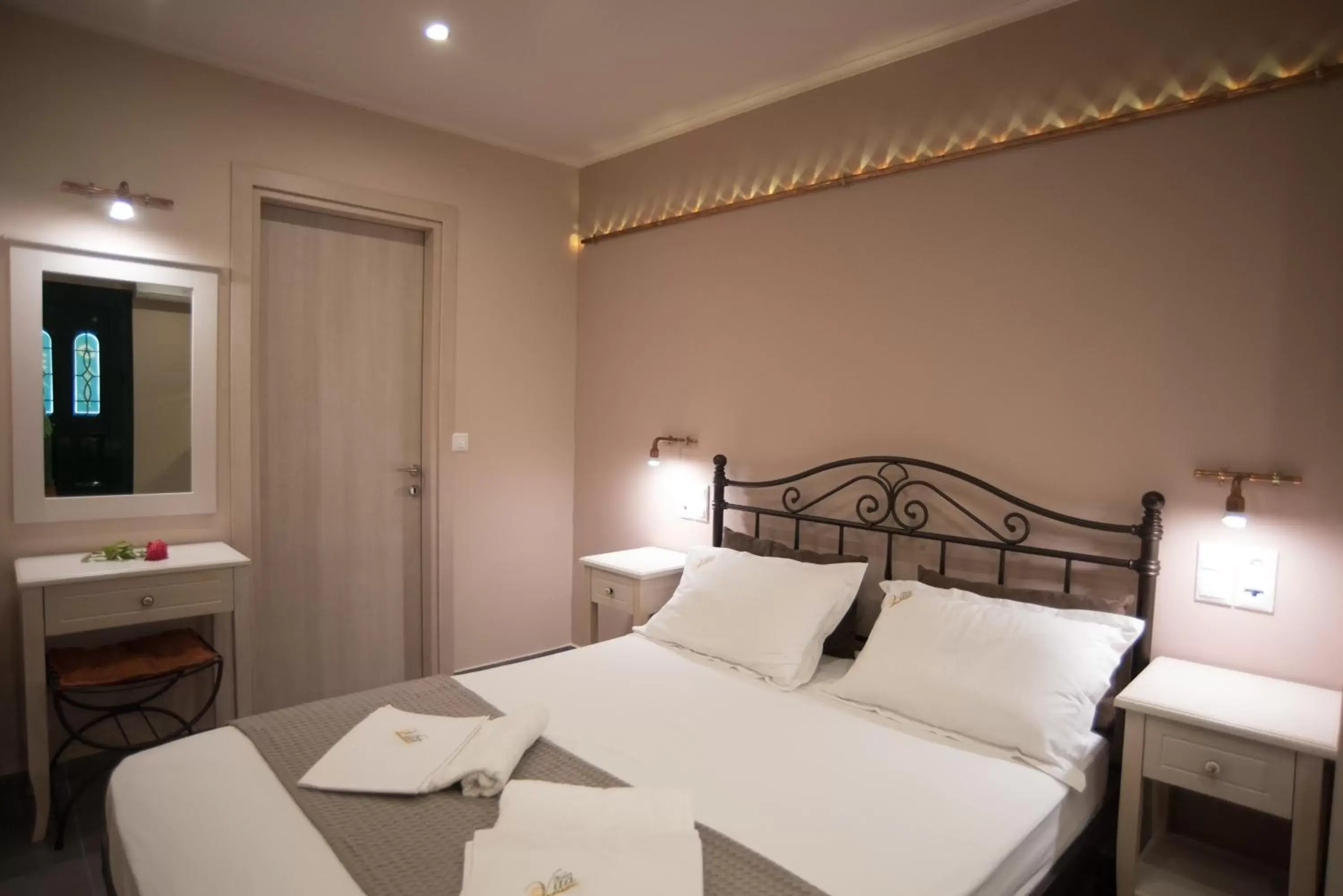 Bedroom, Bed in Villa Vita Holidays