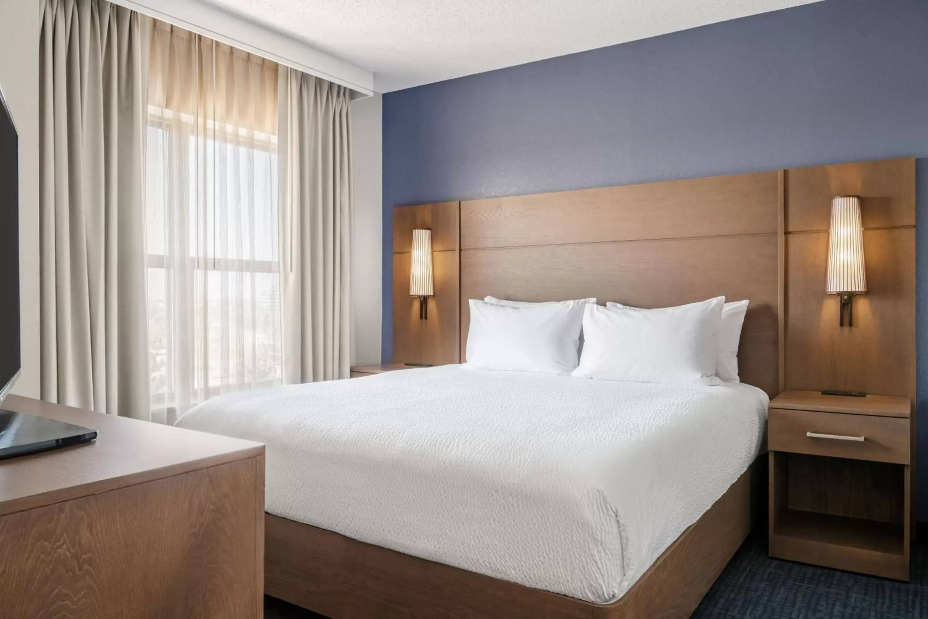 Bedroom, Bed in Residence Inn by Marriott Chicago Naperville/Warrenville