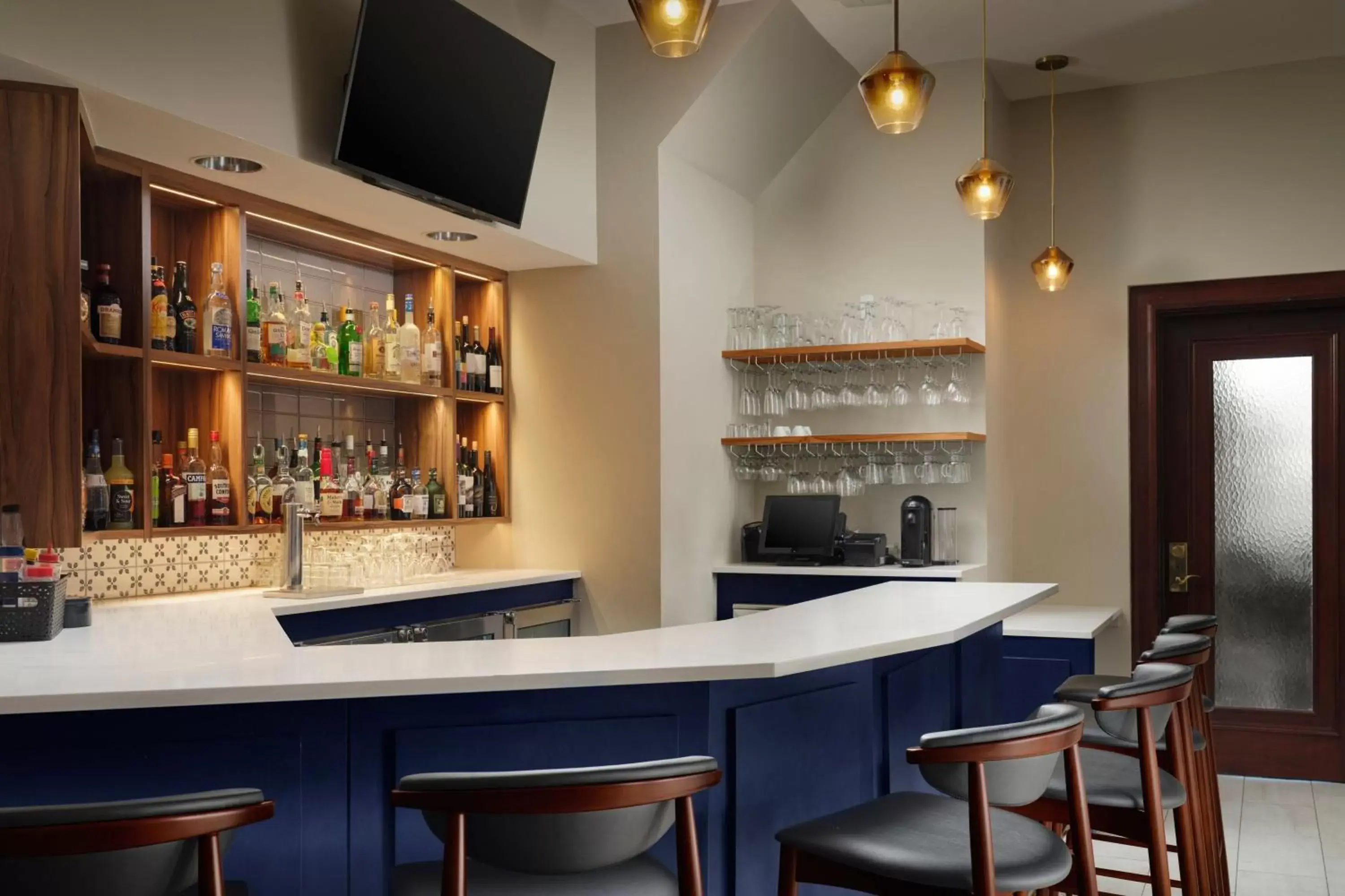 Lounge or bar, Lounge/Bar in Marriott Vacation Club Pulse at Custom House, Boston