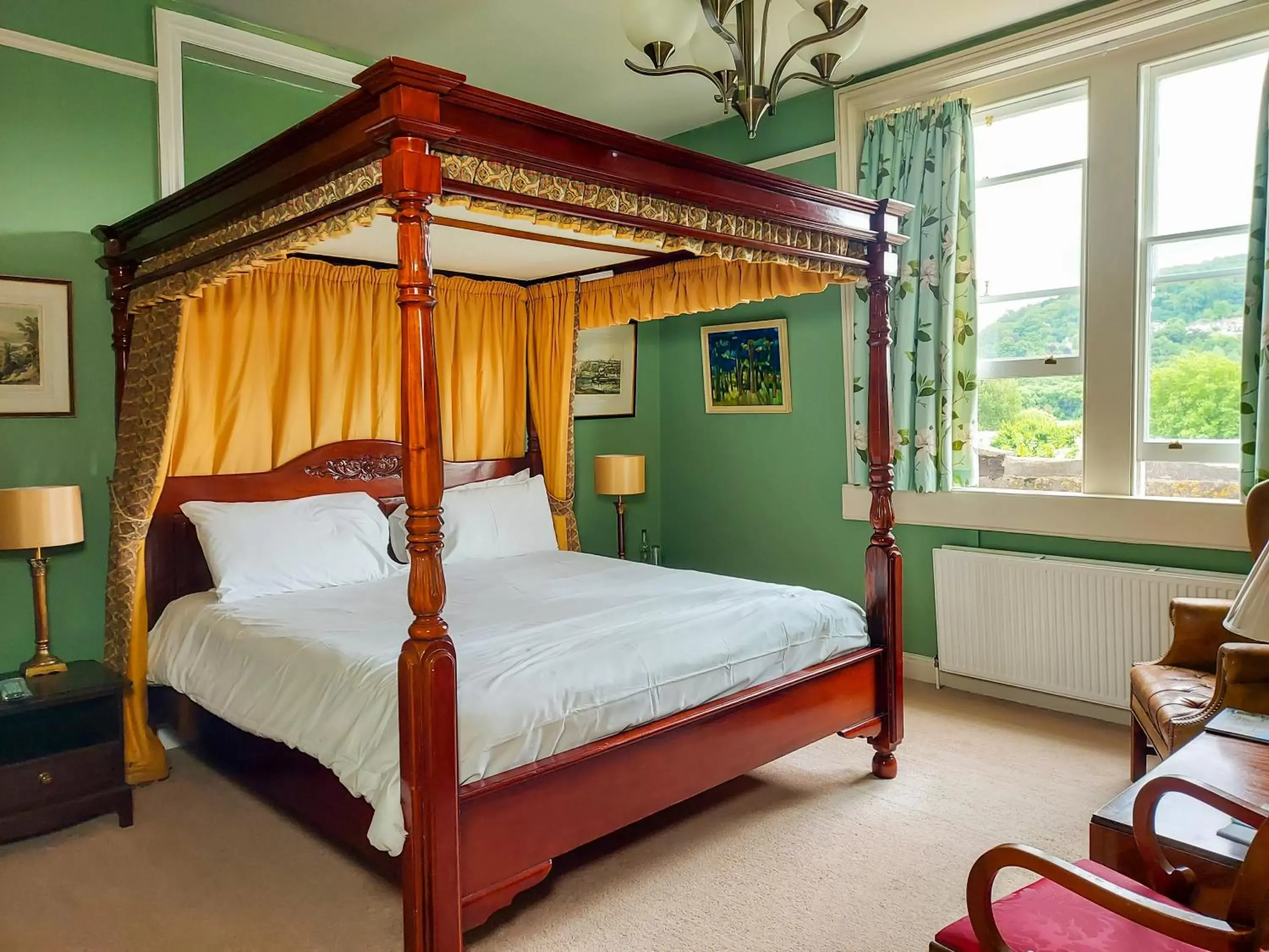 Bed in Grosvenor Villa