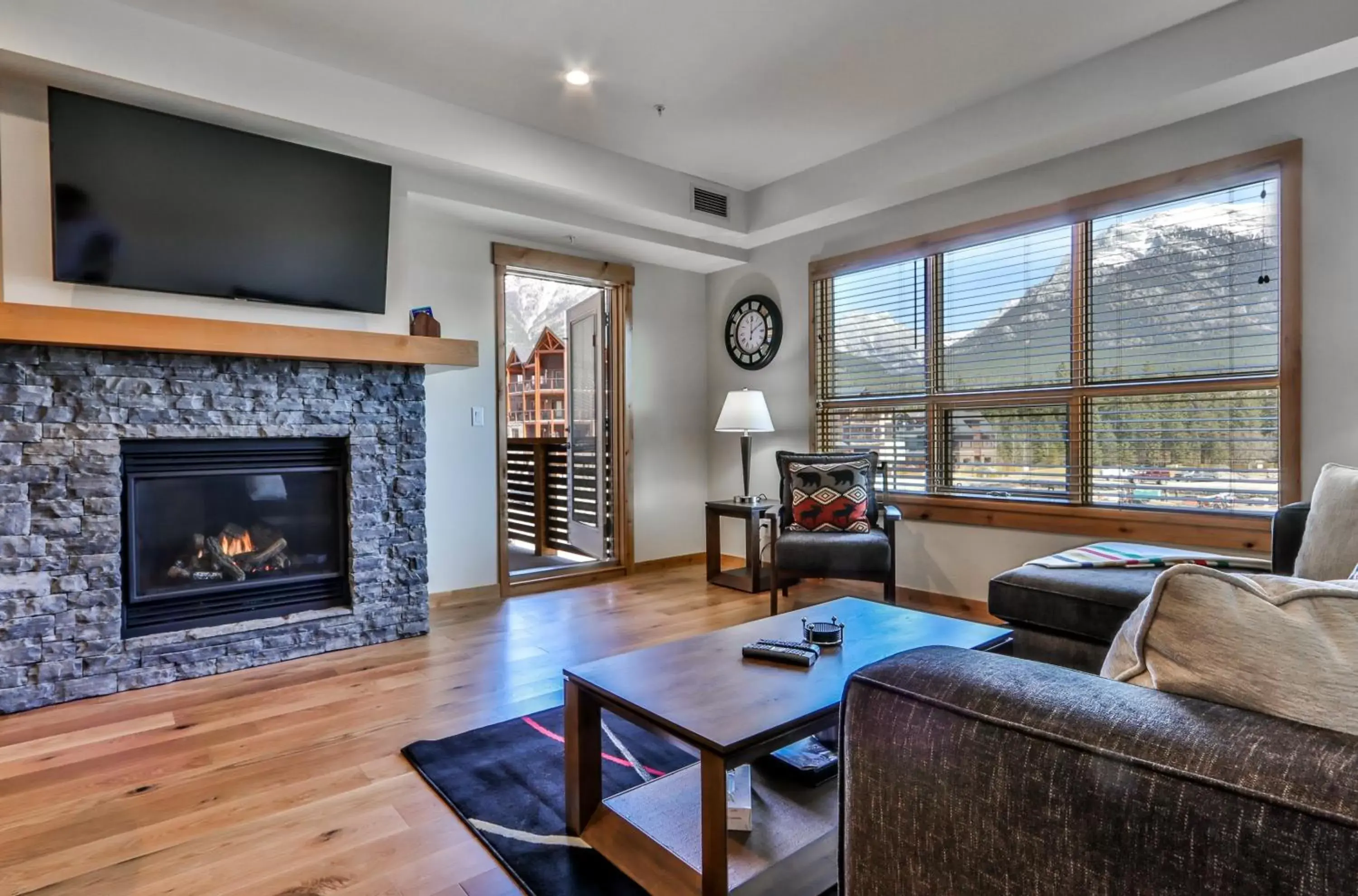 Living room, Seating Area in Tamarack Lodge by Spring Creek Vacations