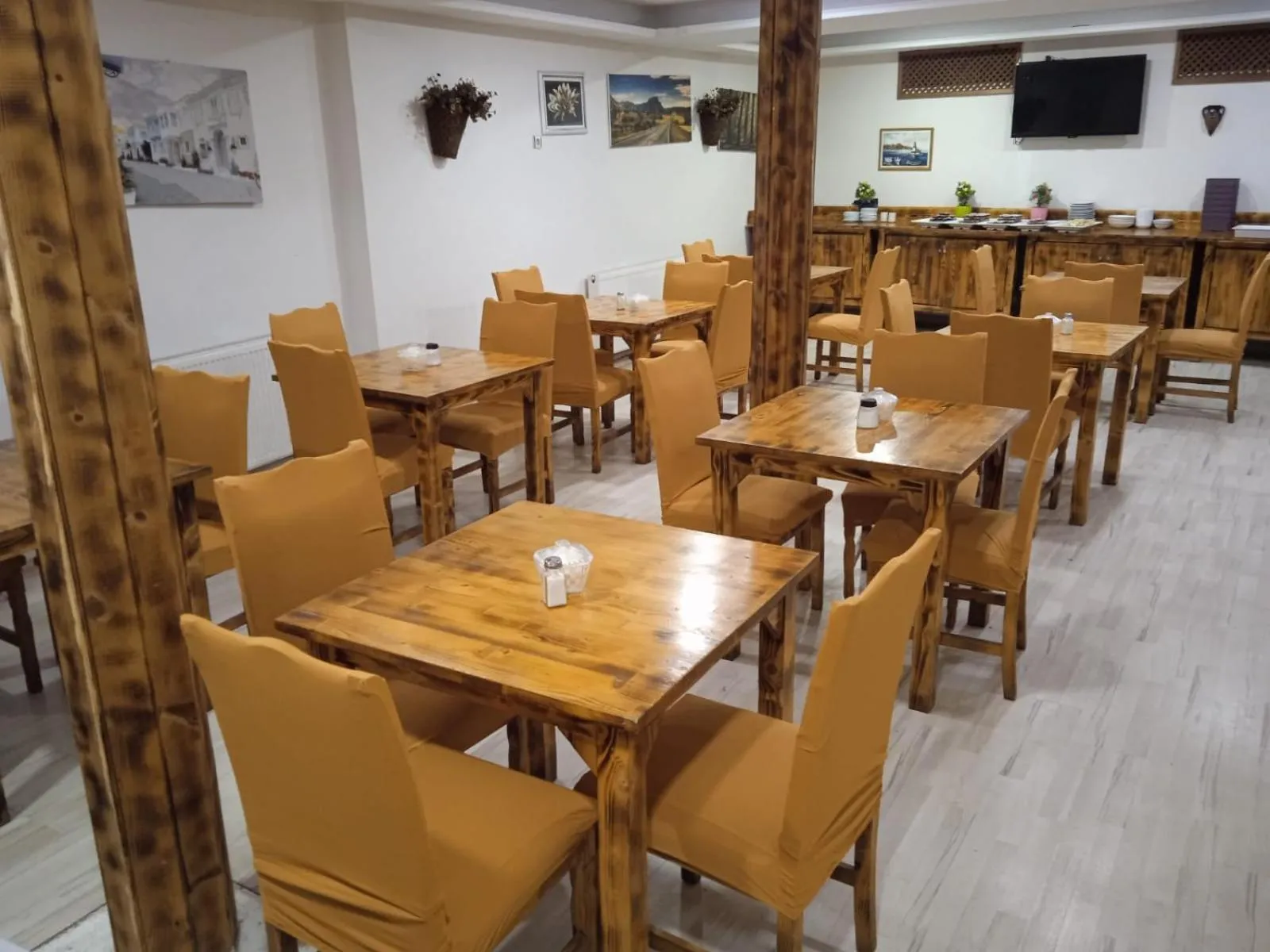 Breakfast in Reydel Hotel