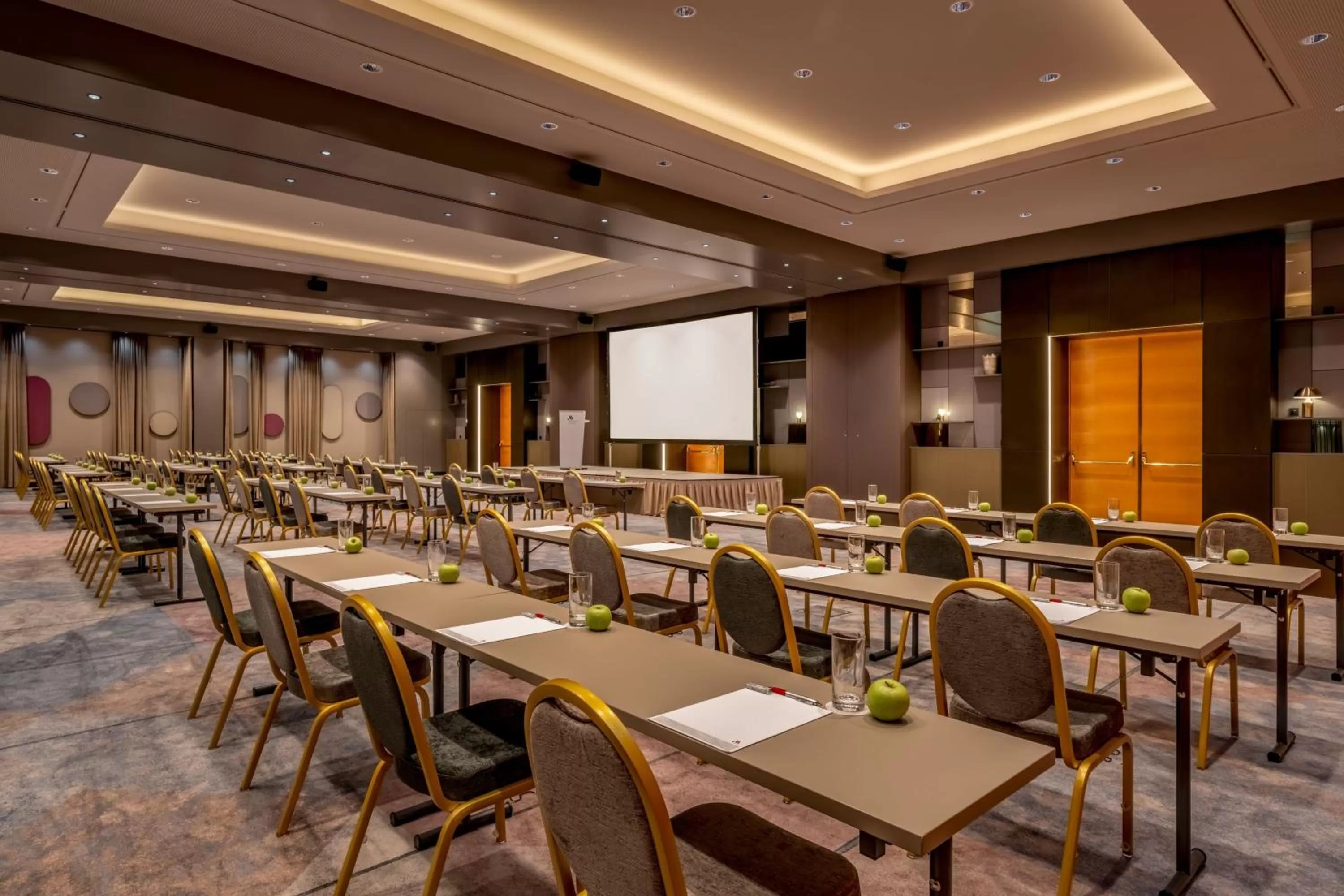 Meeting/conference room in Vienna Marriott Hotel