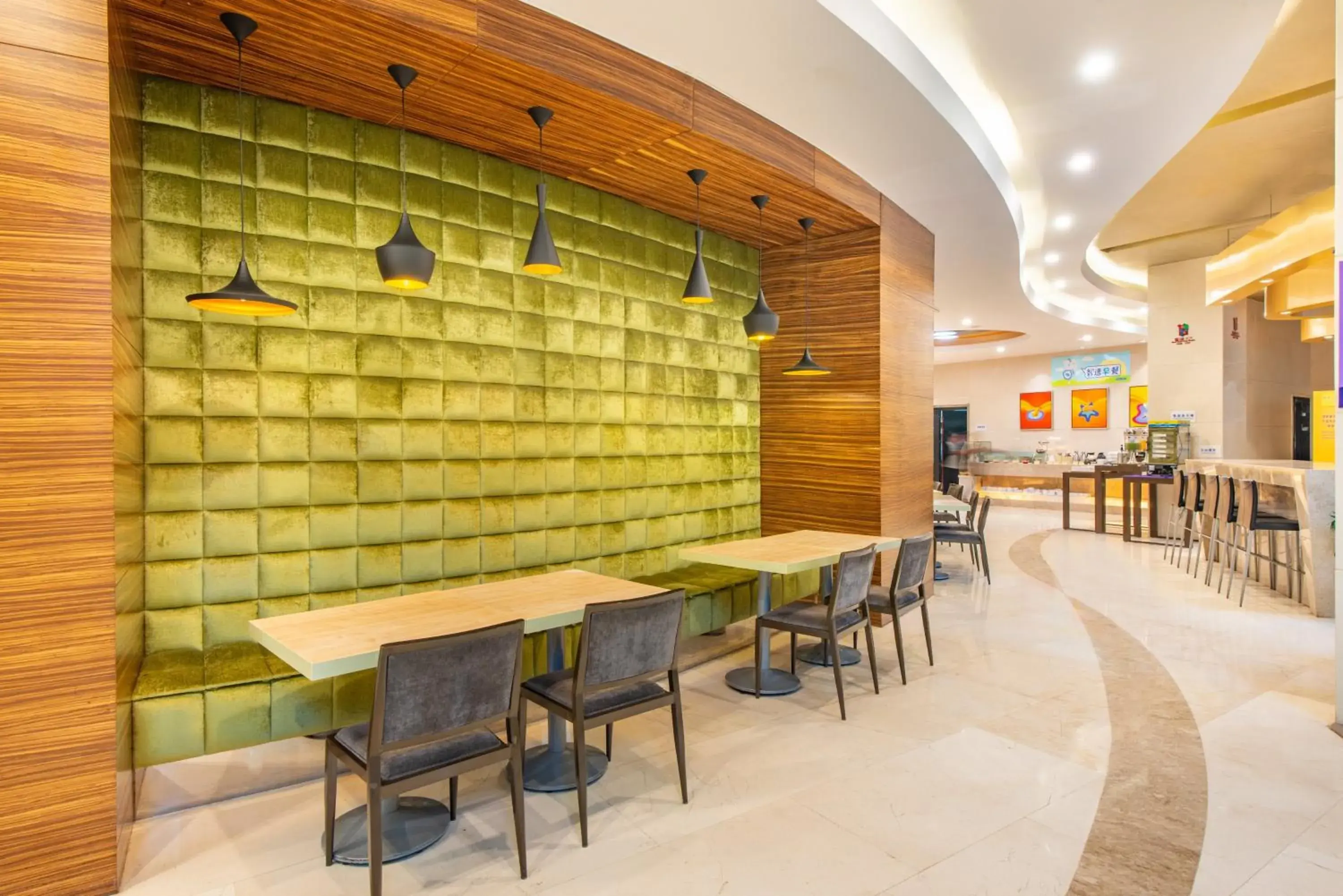 Restaurant/Places to Eat in Holiday Inn Express Nantong Xinghu, an IHG Hotel