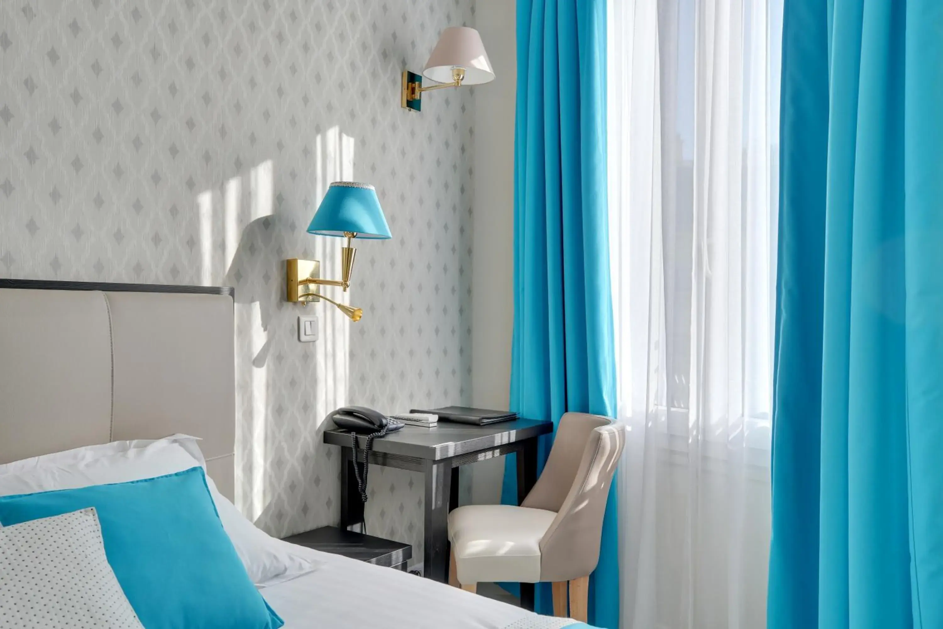 Bedroom in Hotel Riviera Elysees