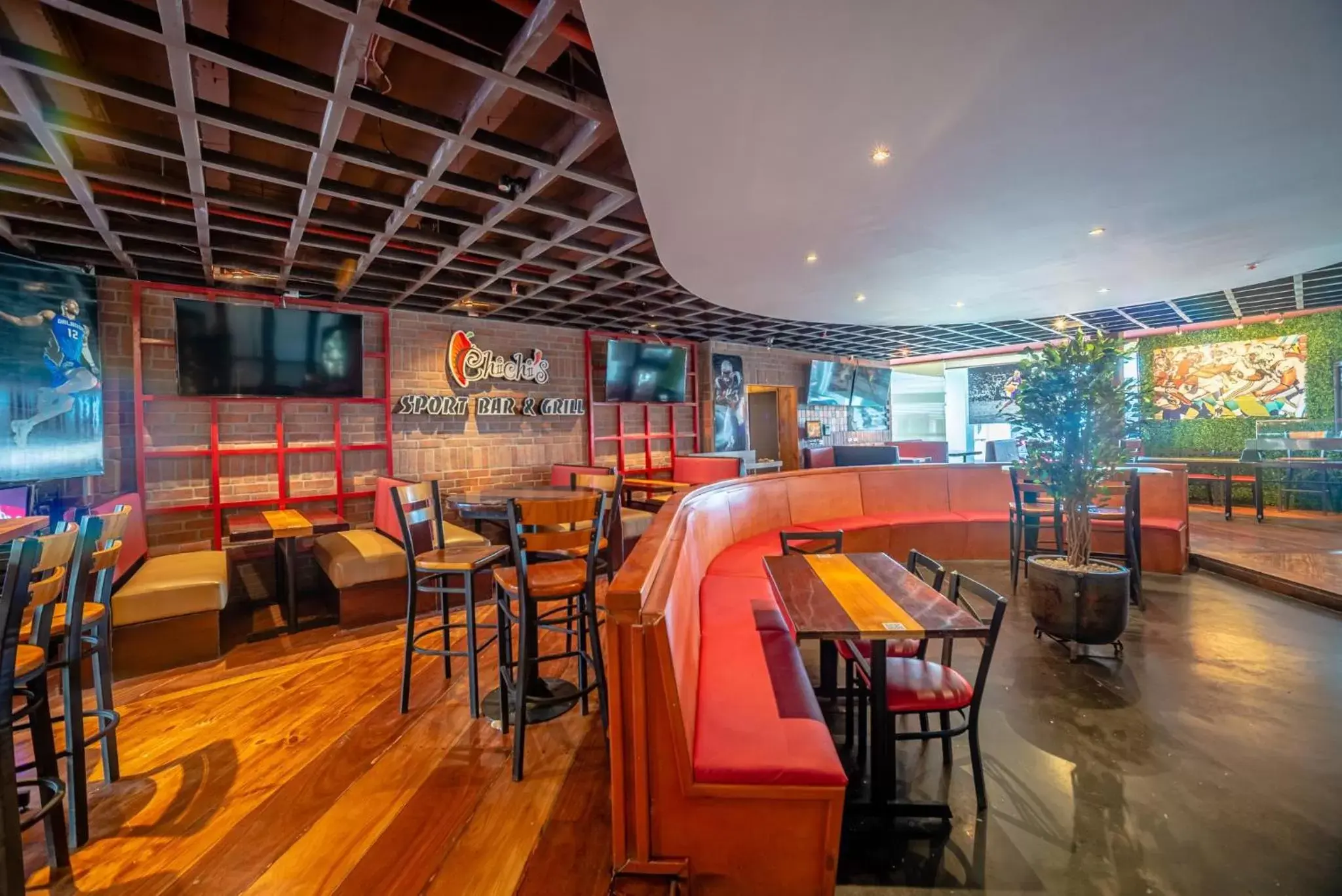 Lounge or bar, Restaurant/Places to Eat in Holiday Inn - San Jose La Sabana, an IHG Hotel