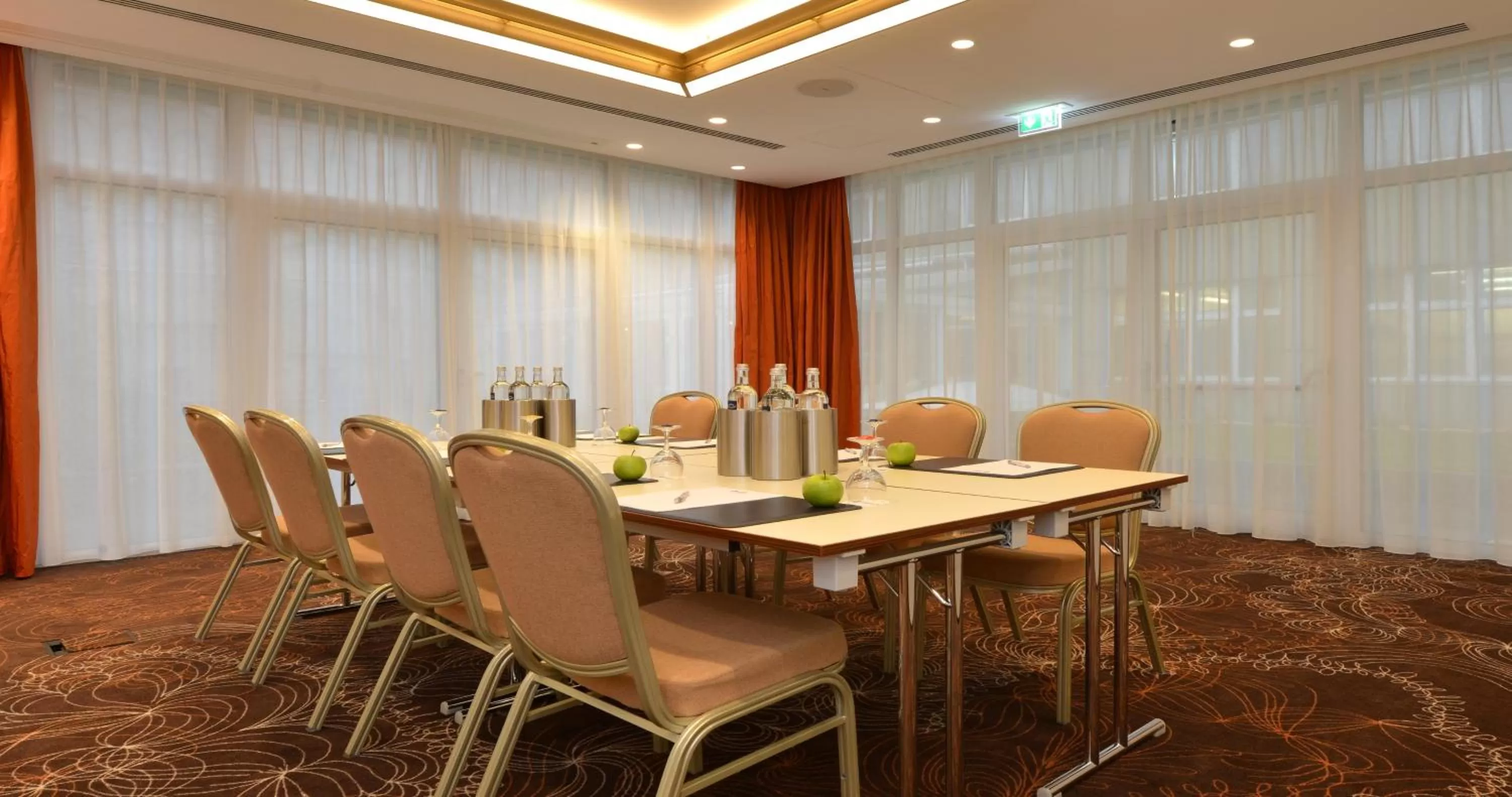 Meeting/conference room in Best Western Plus Delta Park Hotel