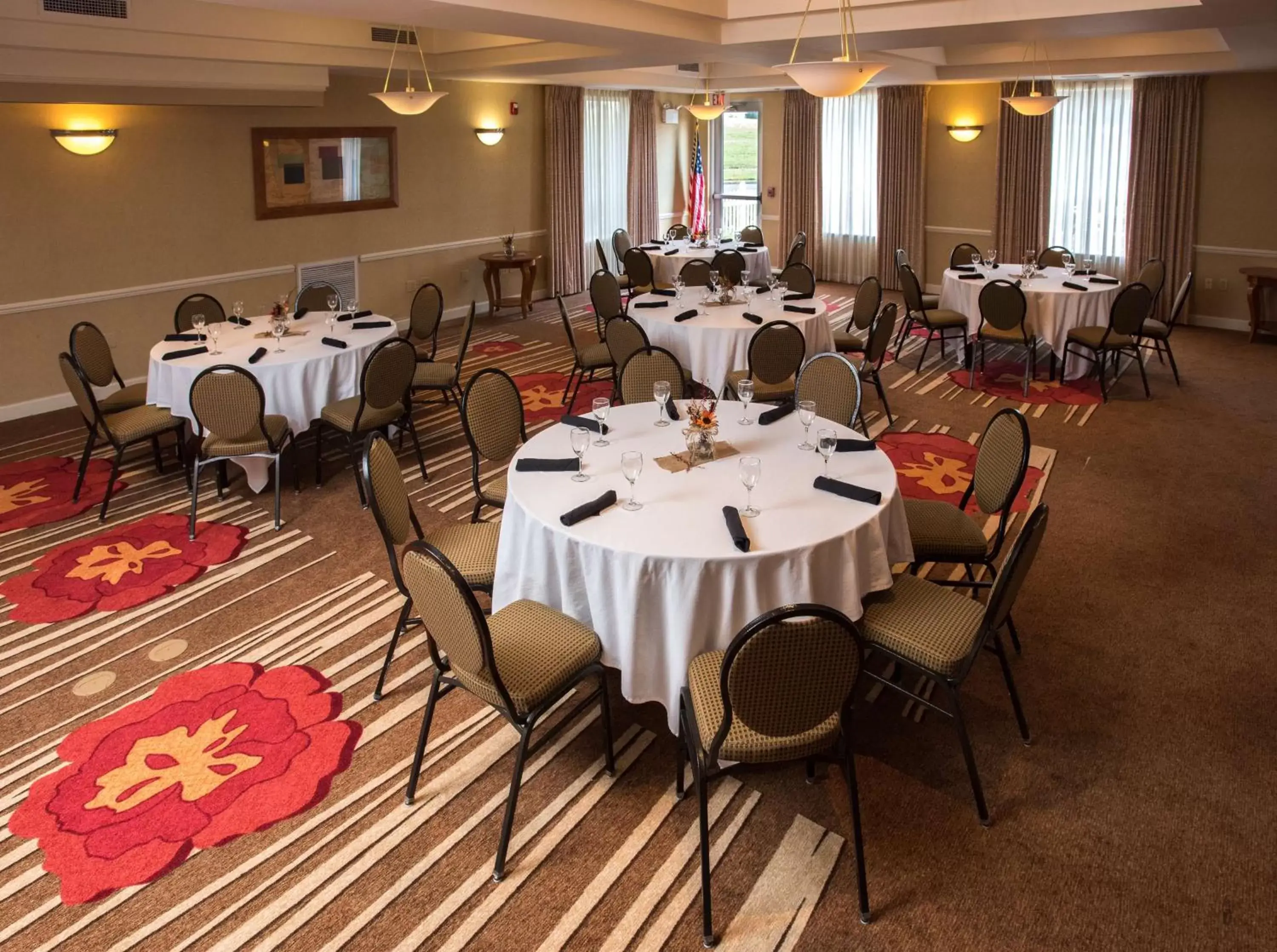 Meeting/conference room, Restaurant/Places to Eat in Hilton Garden Inn Wooster