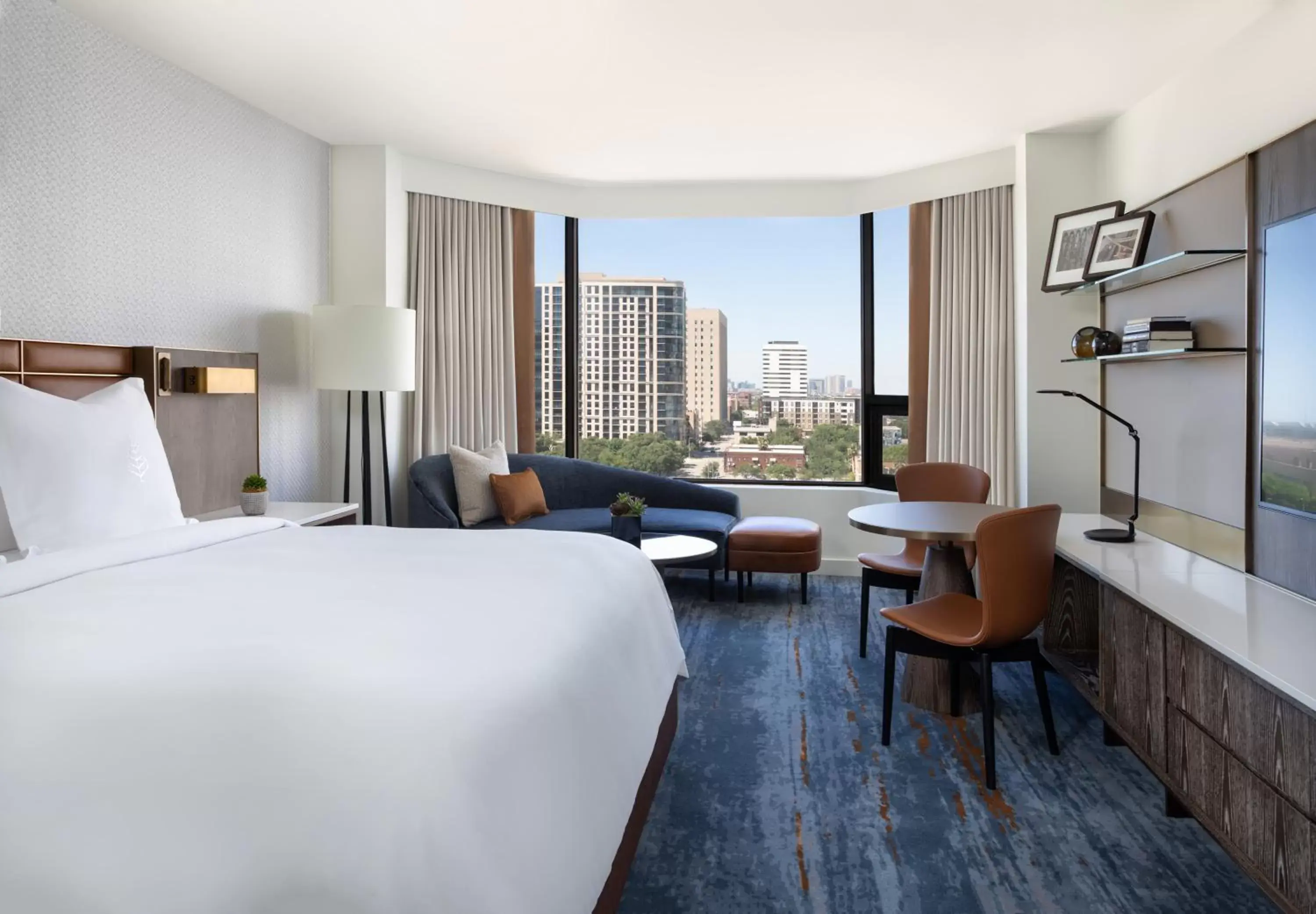 Accessible Deluxe Room in Four Seasons Hotel Houston