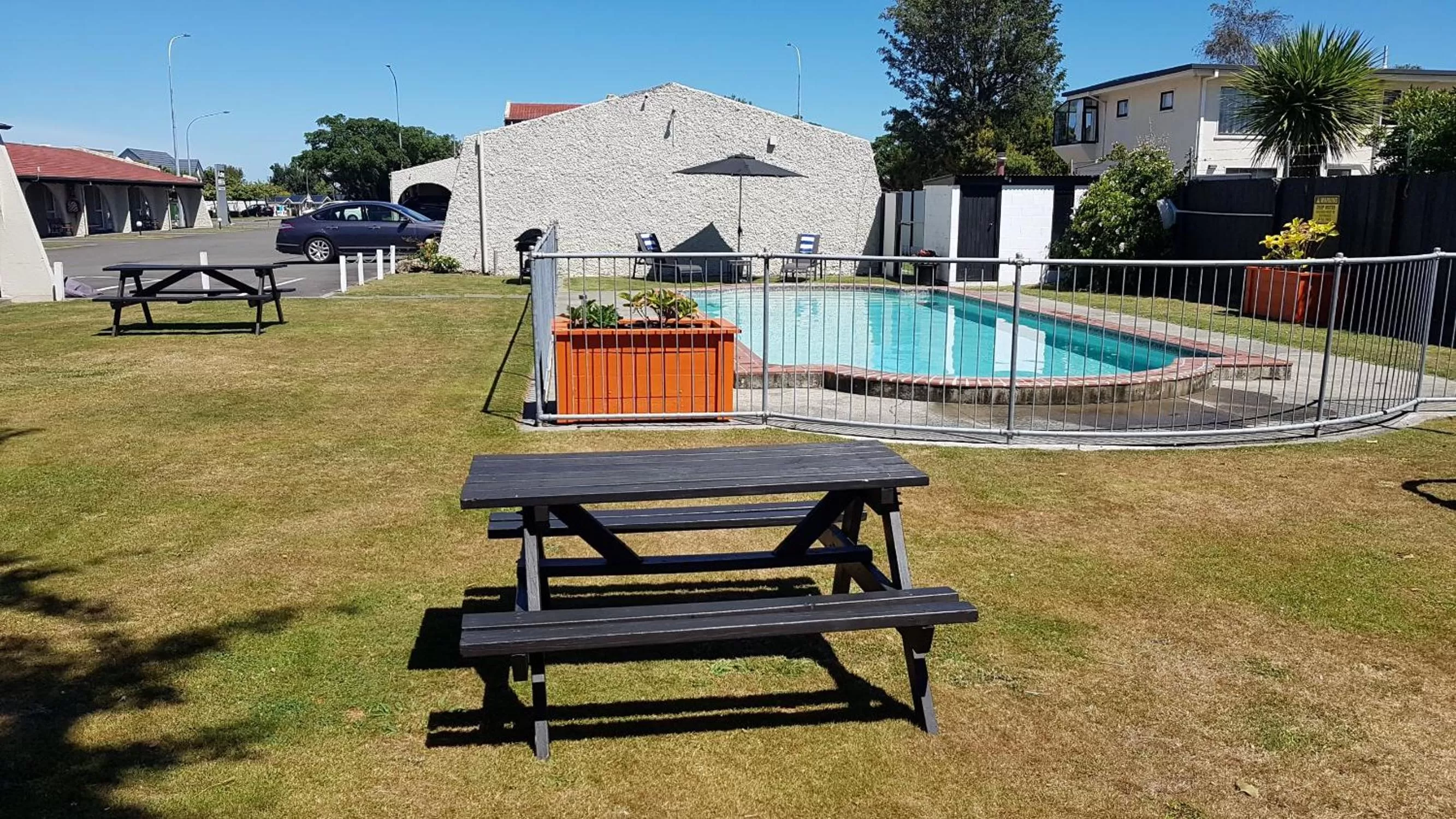 Swimming pool in Aztec Motel