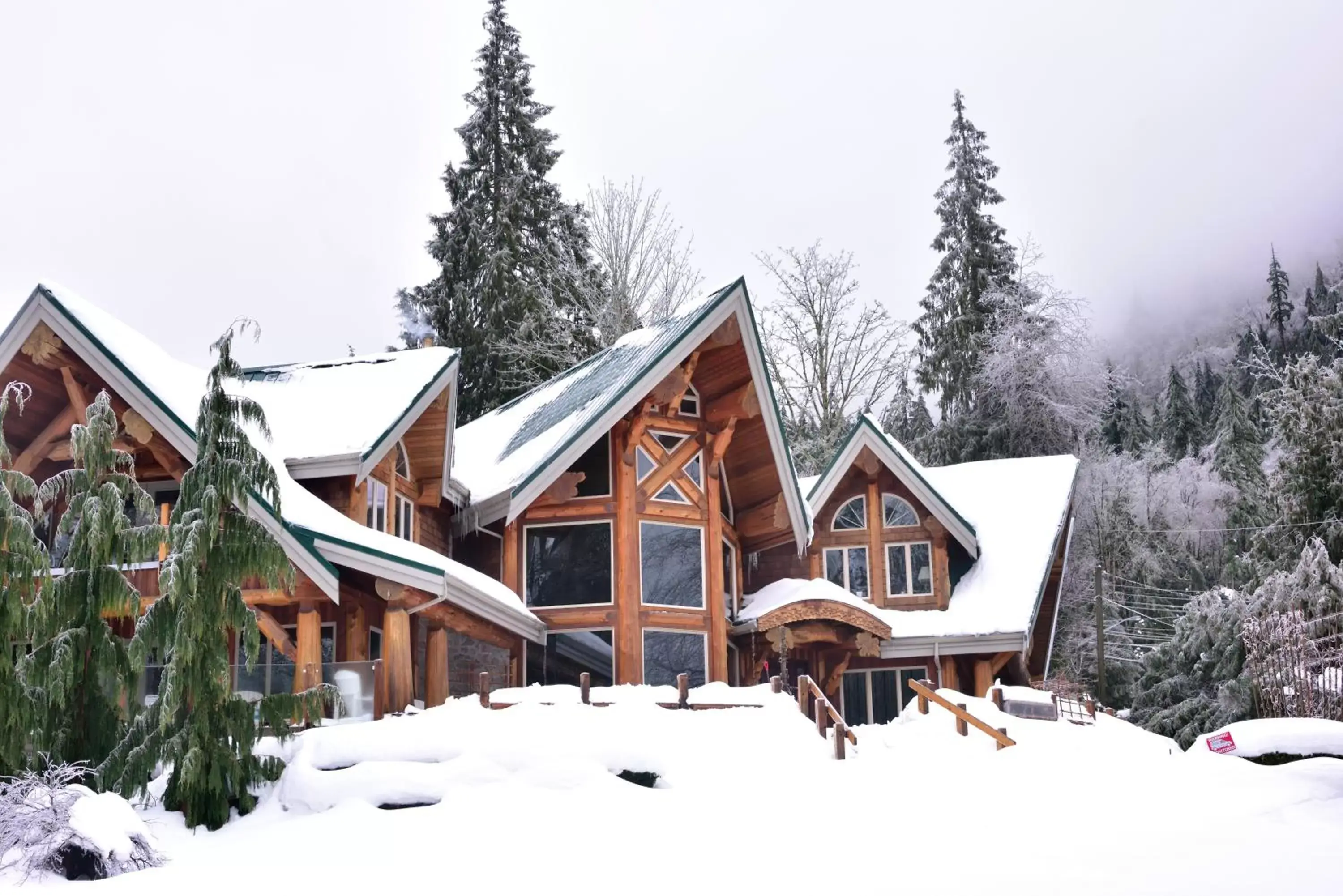 Bird's eye view, Winter in The Rockwell-Harrison Guest Lodge