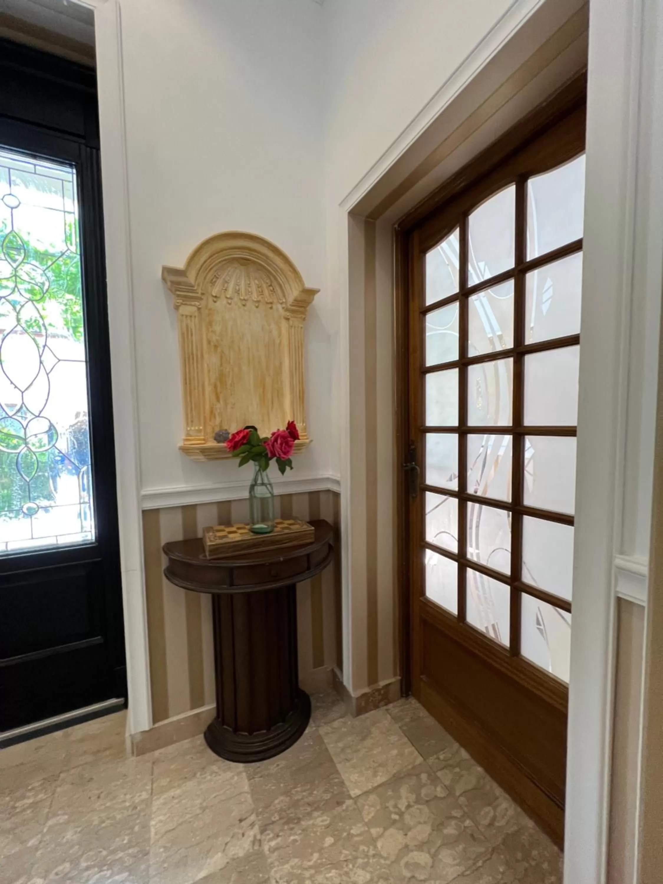 acessibility in Hotel Boutique Cathedral Plaza Residences room for rent downtown