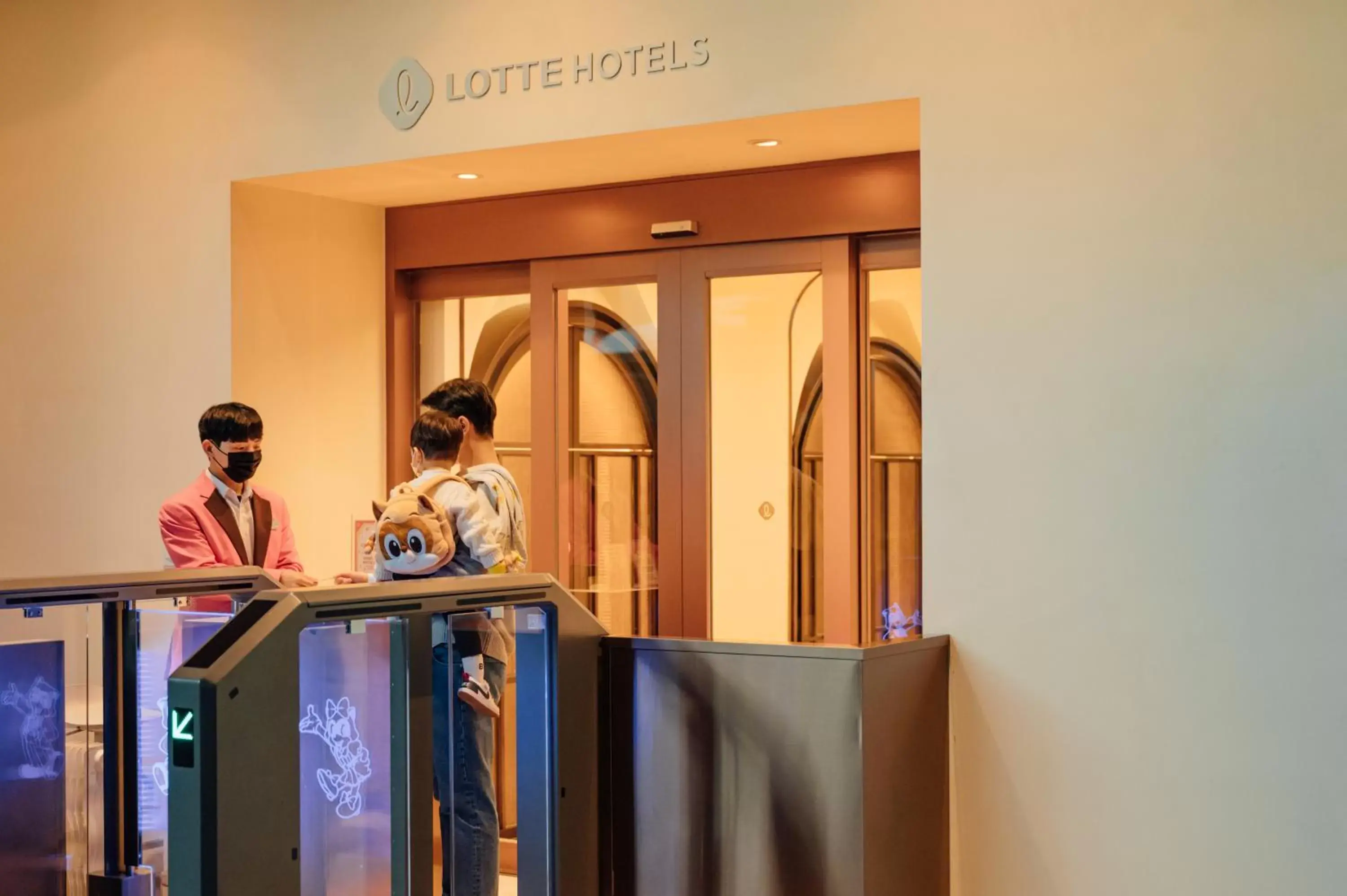 Area and facilities in Lotte Hotel World
