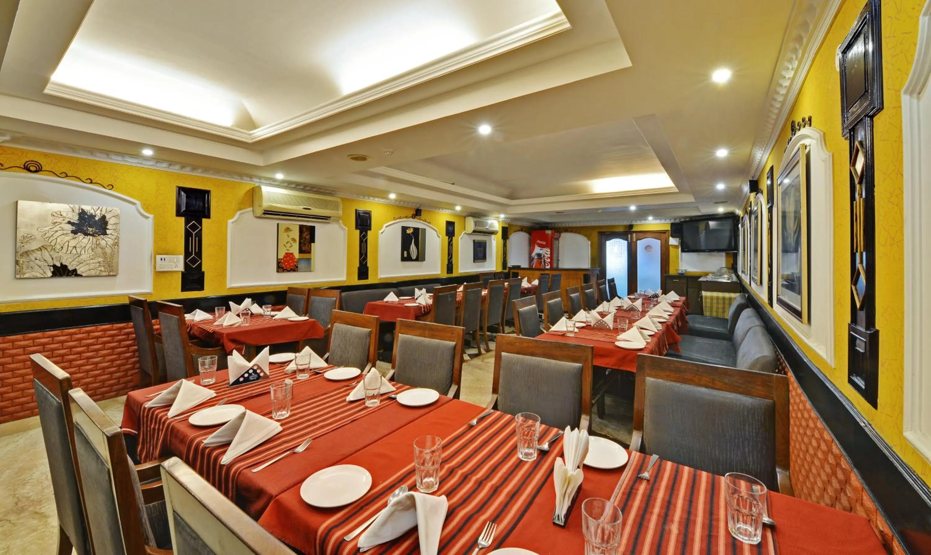 Breakfast in Hotel City Heart Premium