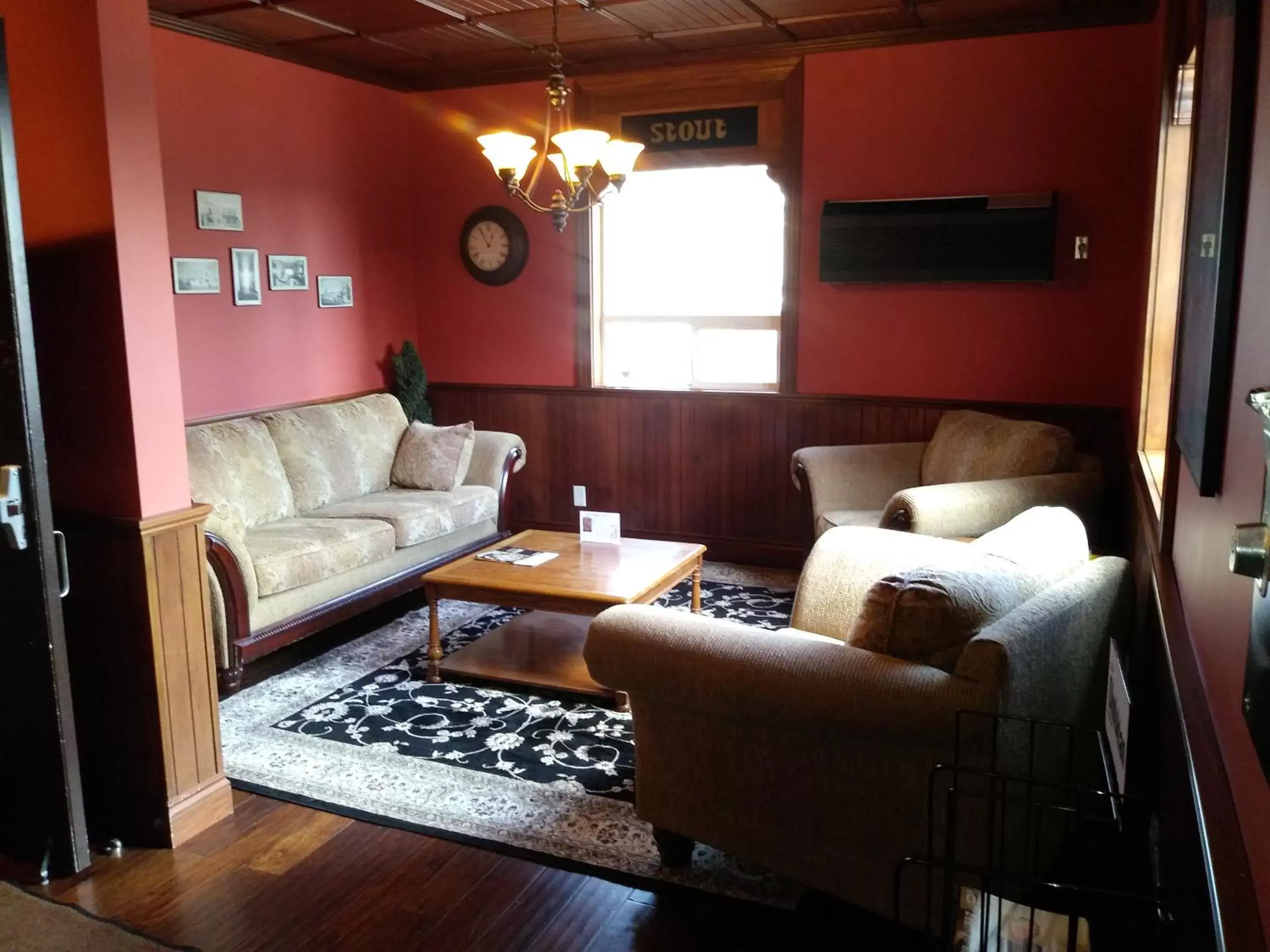 Living room, Seating Area in Royal Duke Hotel