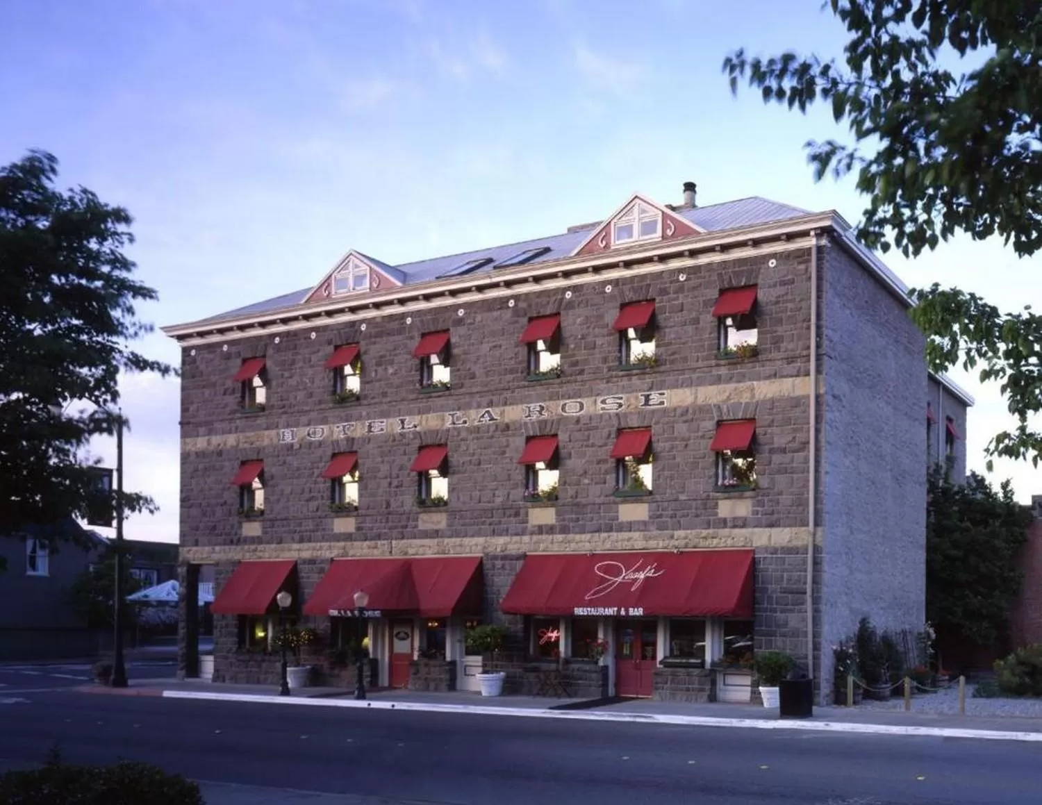 Property building in Hotel La Rose