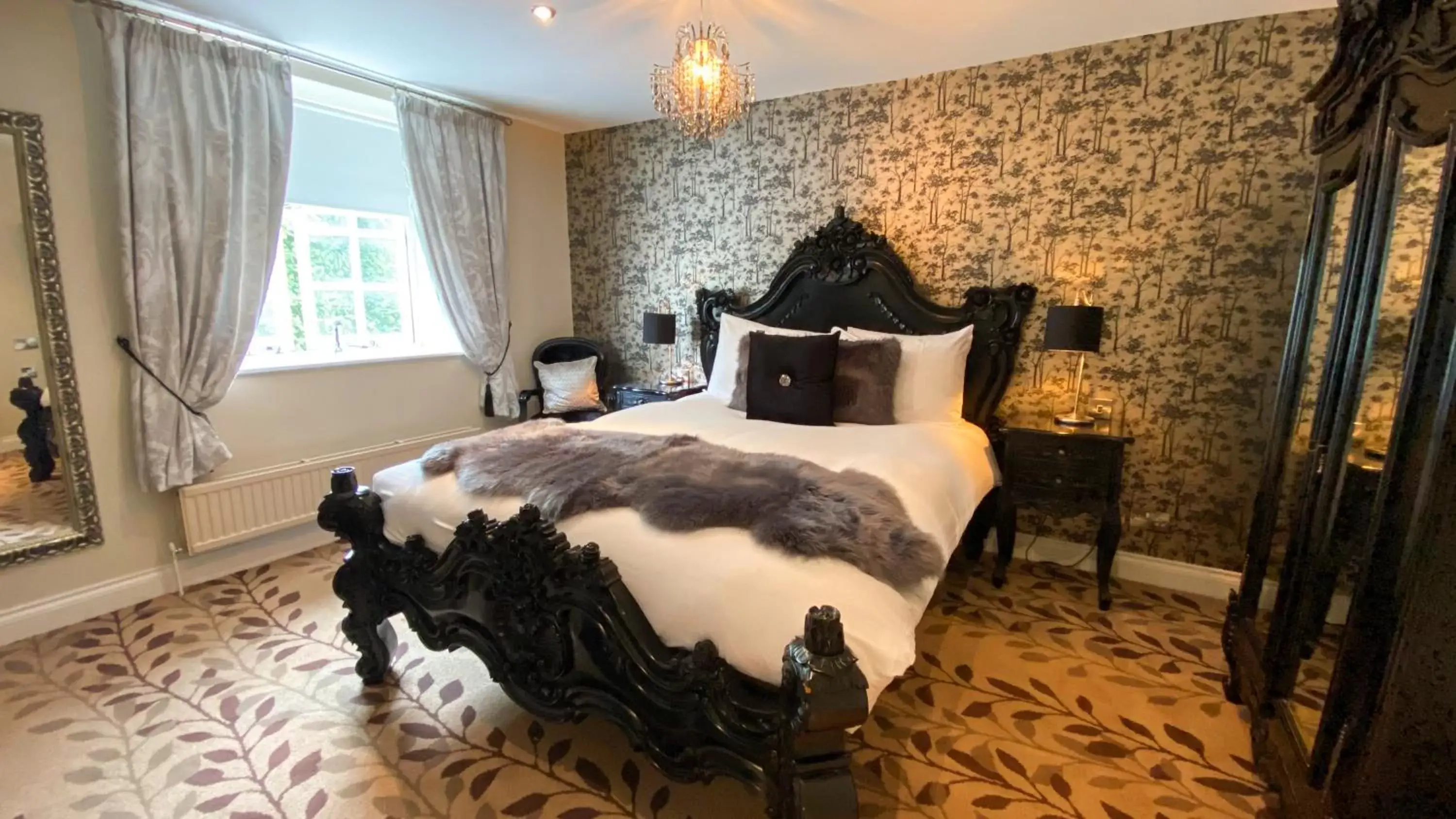 Superior King Room in The Sea Trout Inn