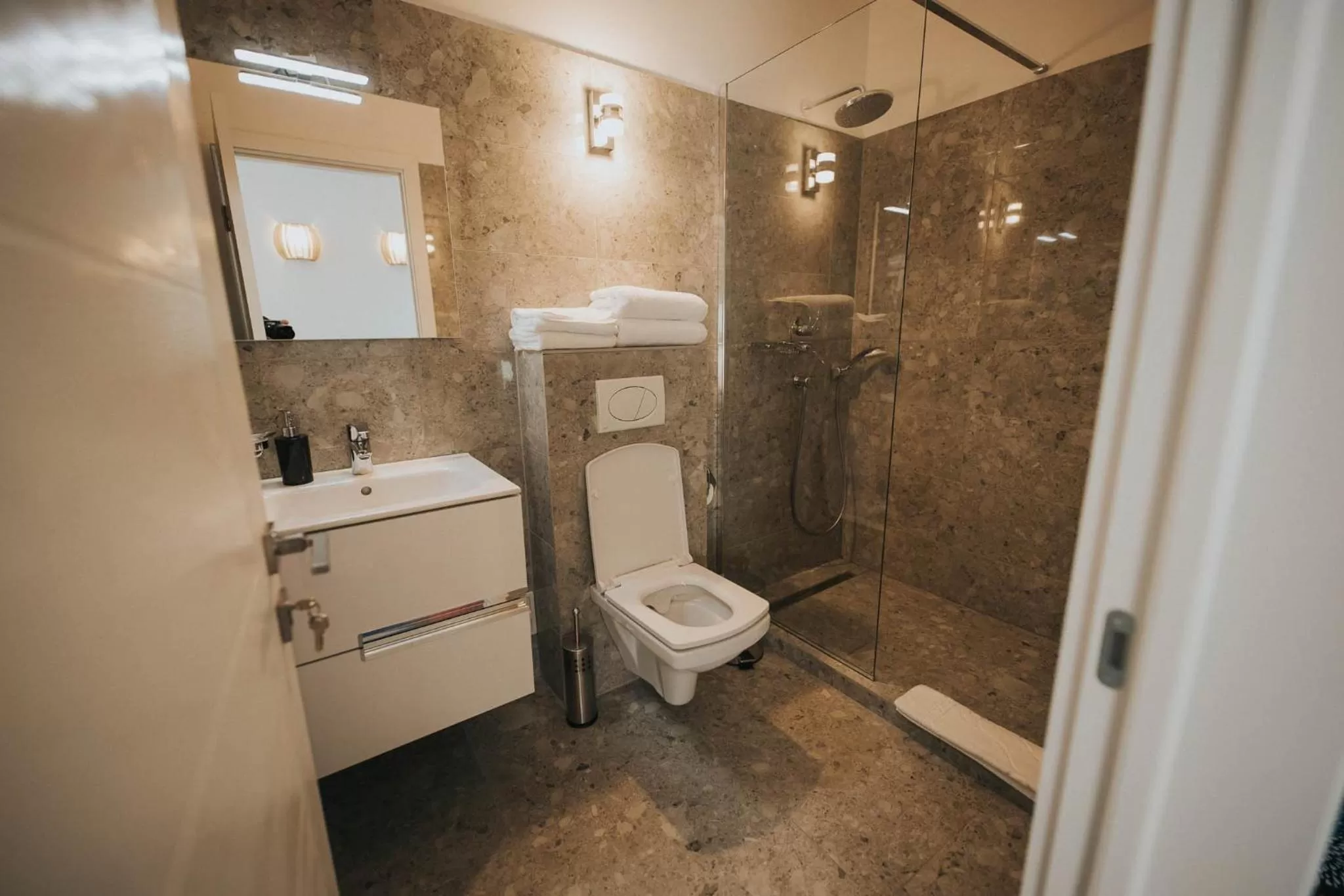 Bathroom in Hotel Marabella