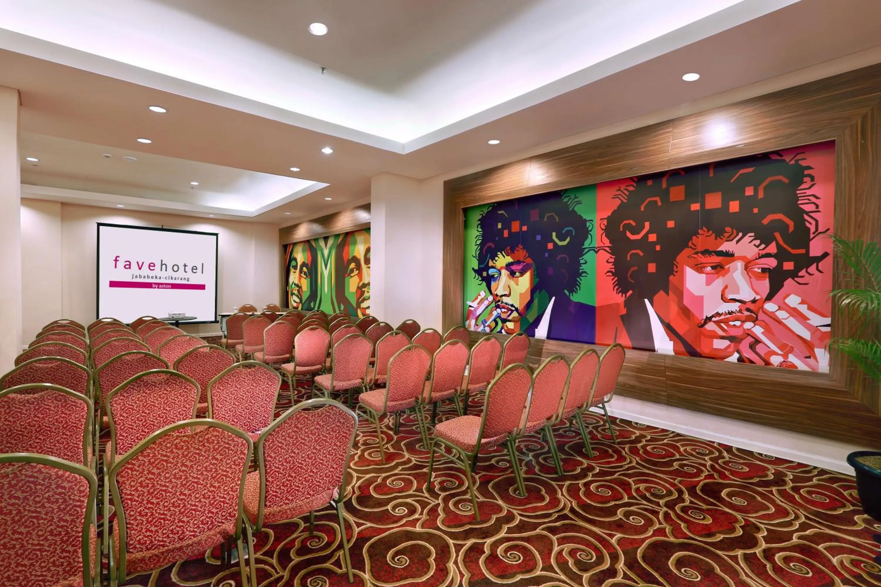 Meeting/conference room in favehotel Jababeka Cikarang