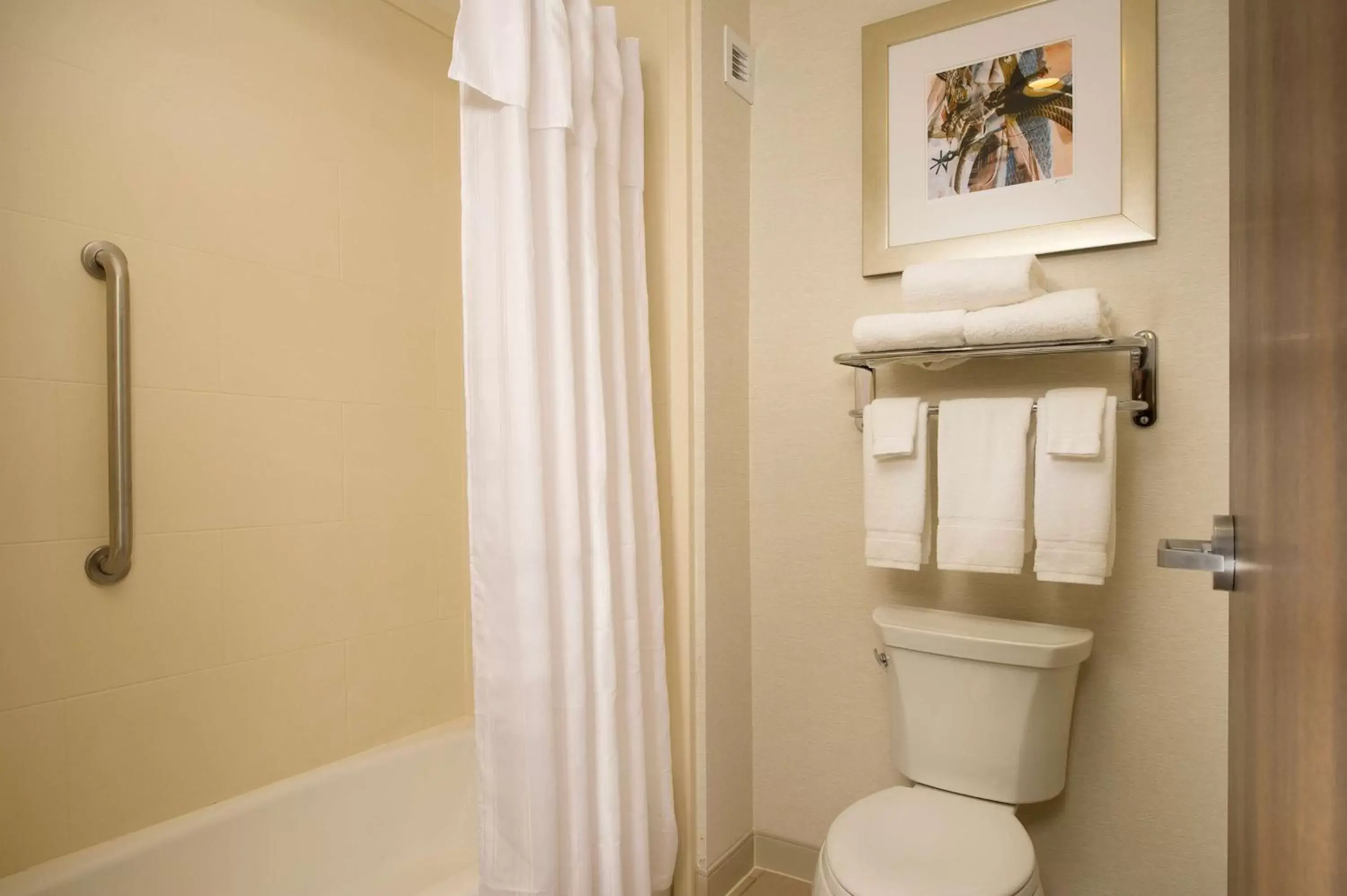 Bathroom in Homewood Suites by Hilton Midland