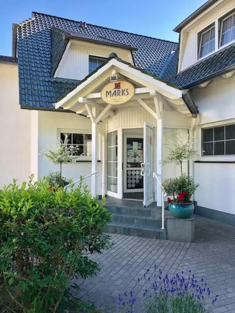 Facade/entrance in Hotel-Marks-Garni