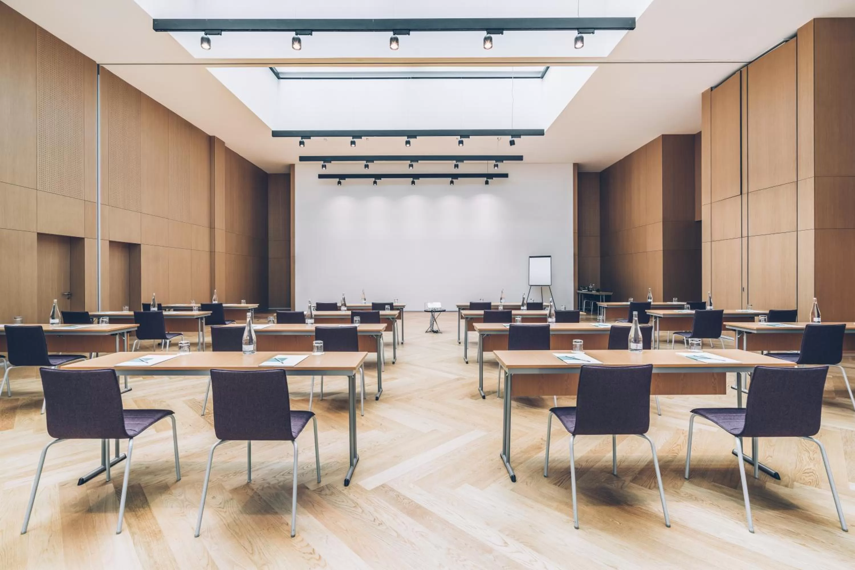 Business facilities in Iberostar Selection Lisboa