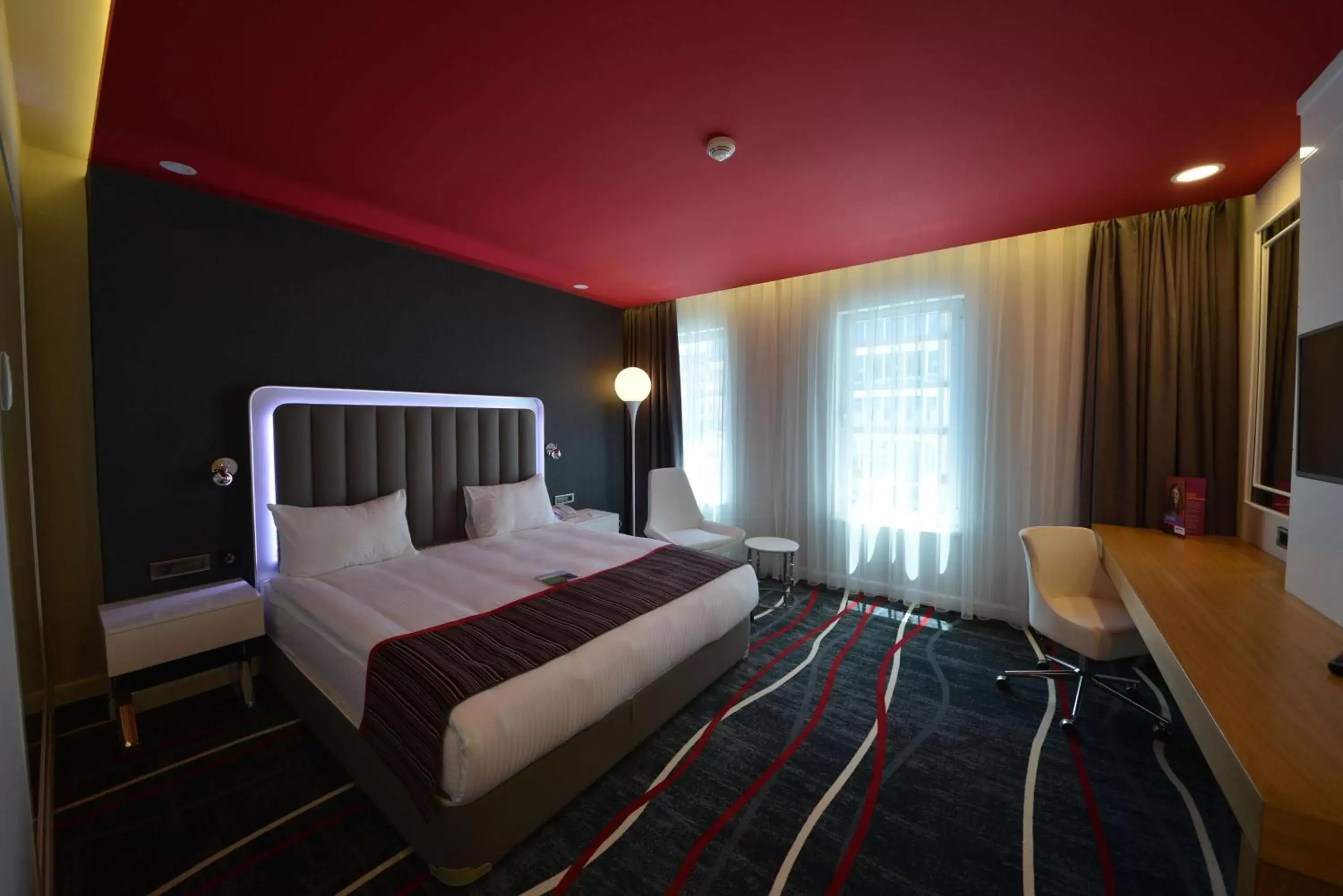 Photo of the whole room, Bed in Park Inn by Radisson Ankara Cankaya