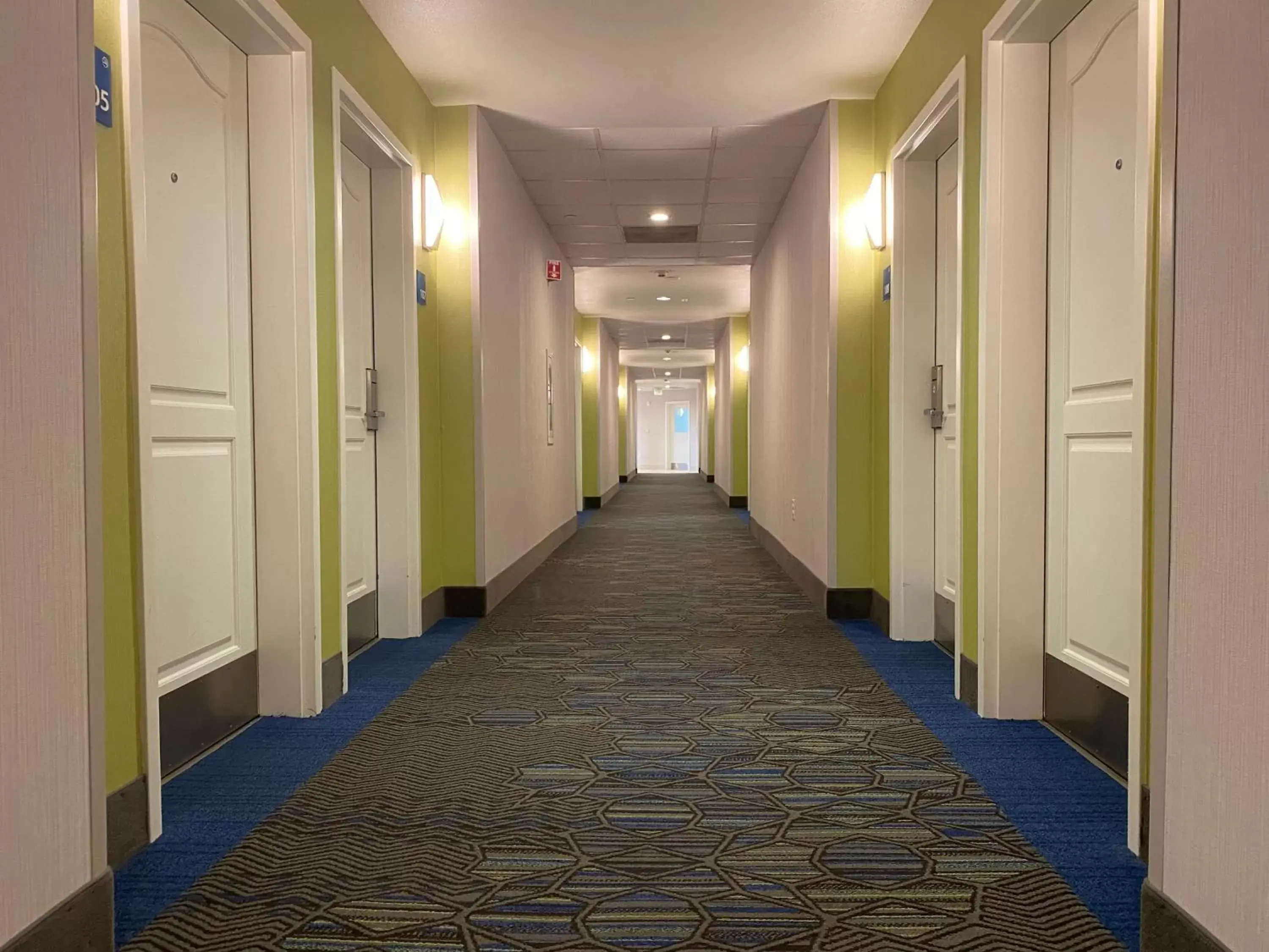 Lobby or reception in Holiday Inn Express & Suites Beaumont - Oak Valley by IHG Lobby or reception in Holiday Inn Express & Suites Beaumont - Oak Valley by IHG