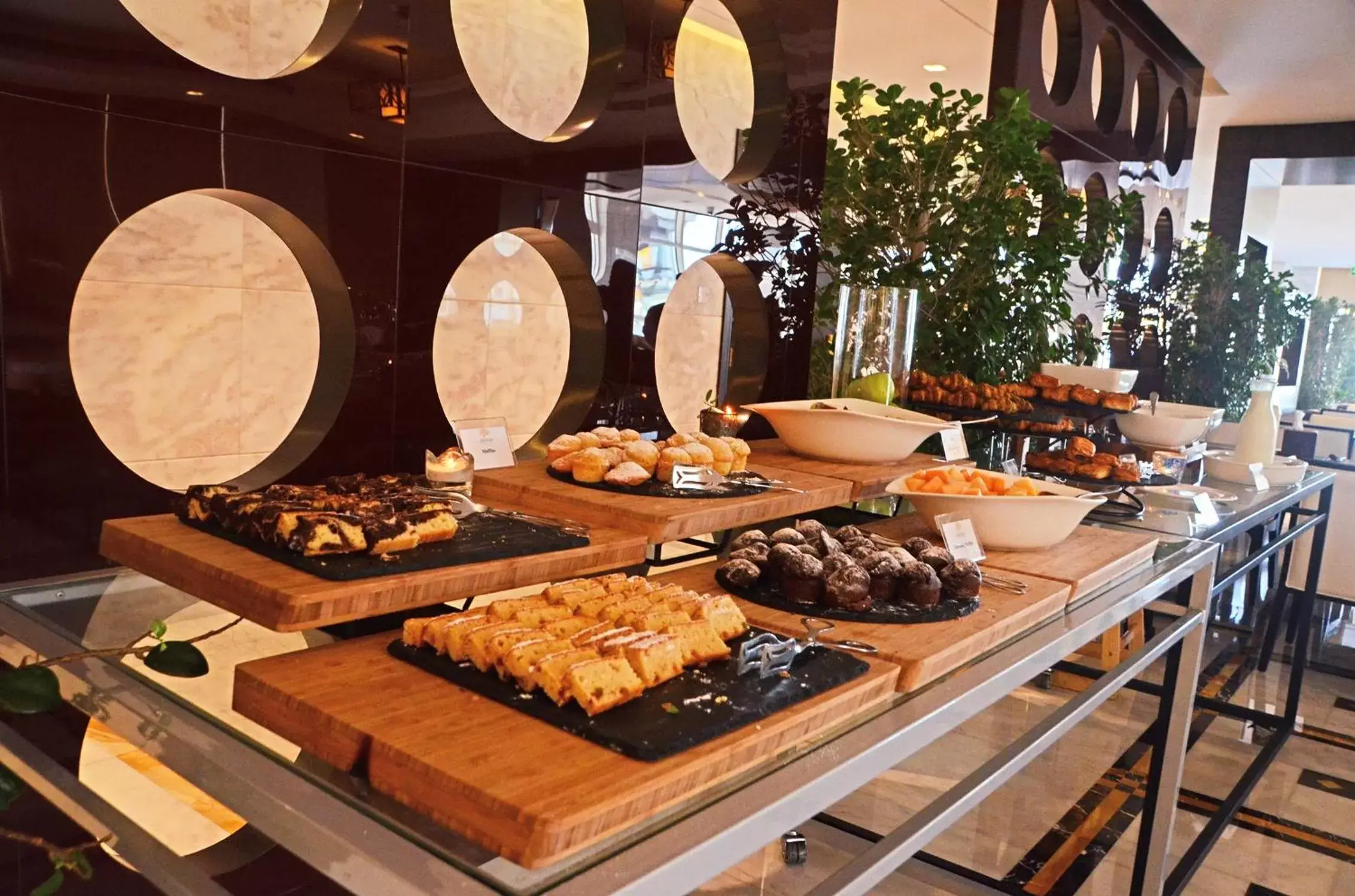 Continental breakfast in Jannah Burj Al Sarab