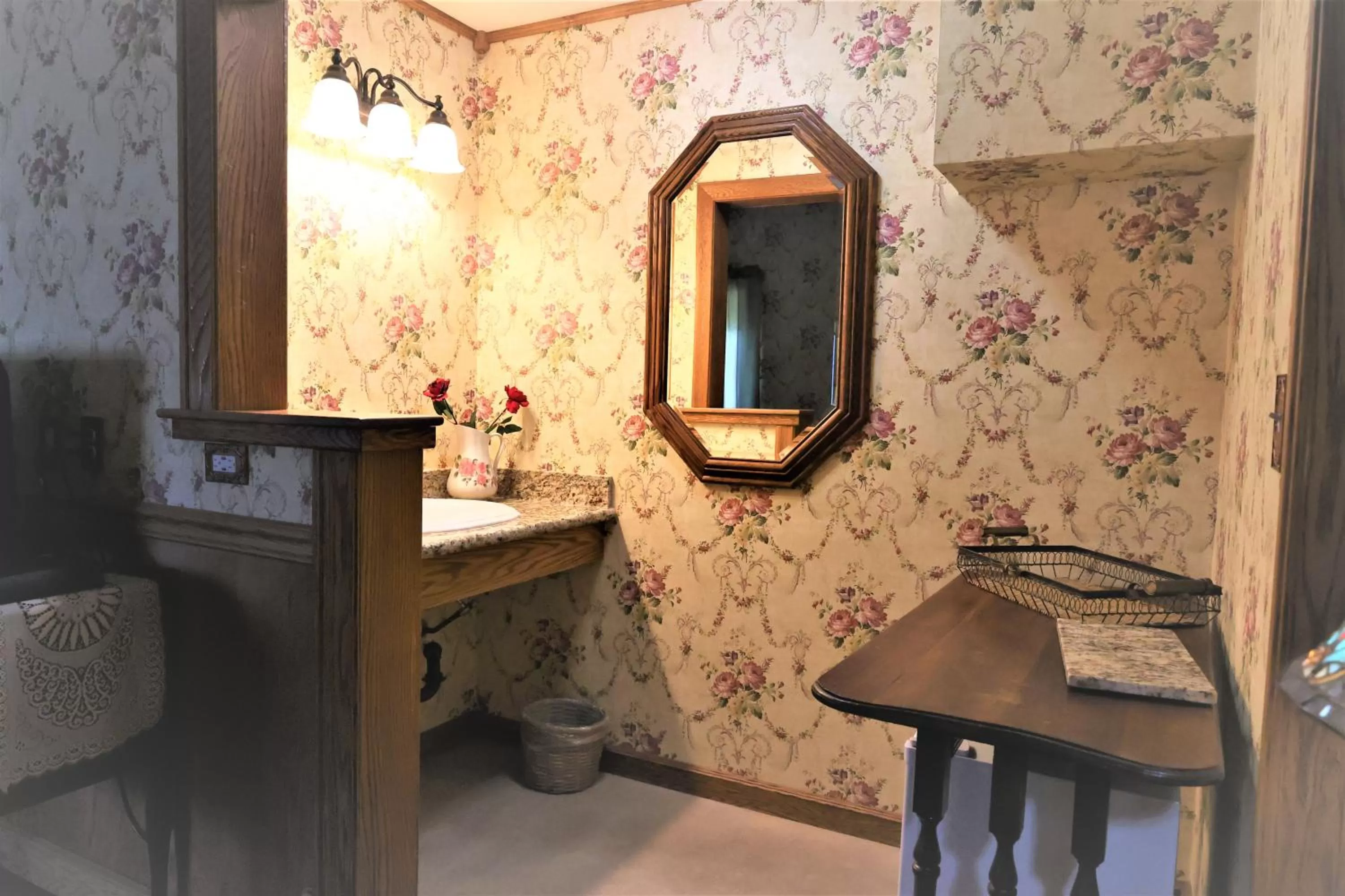 Bedroom, Bathroom in Mariposa Hotel Inn